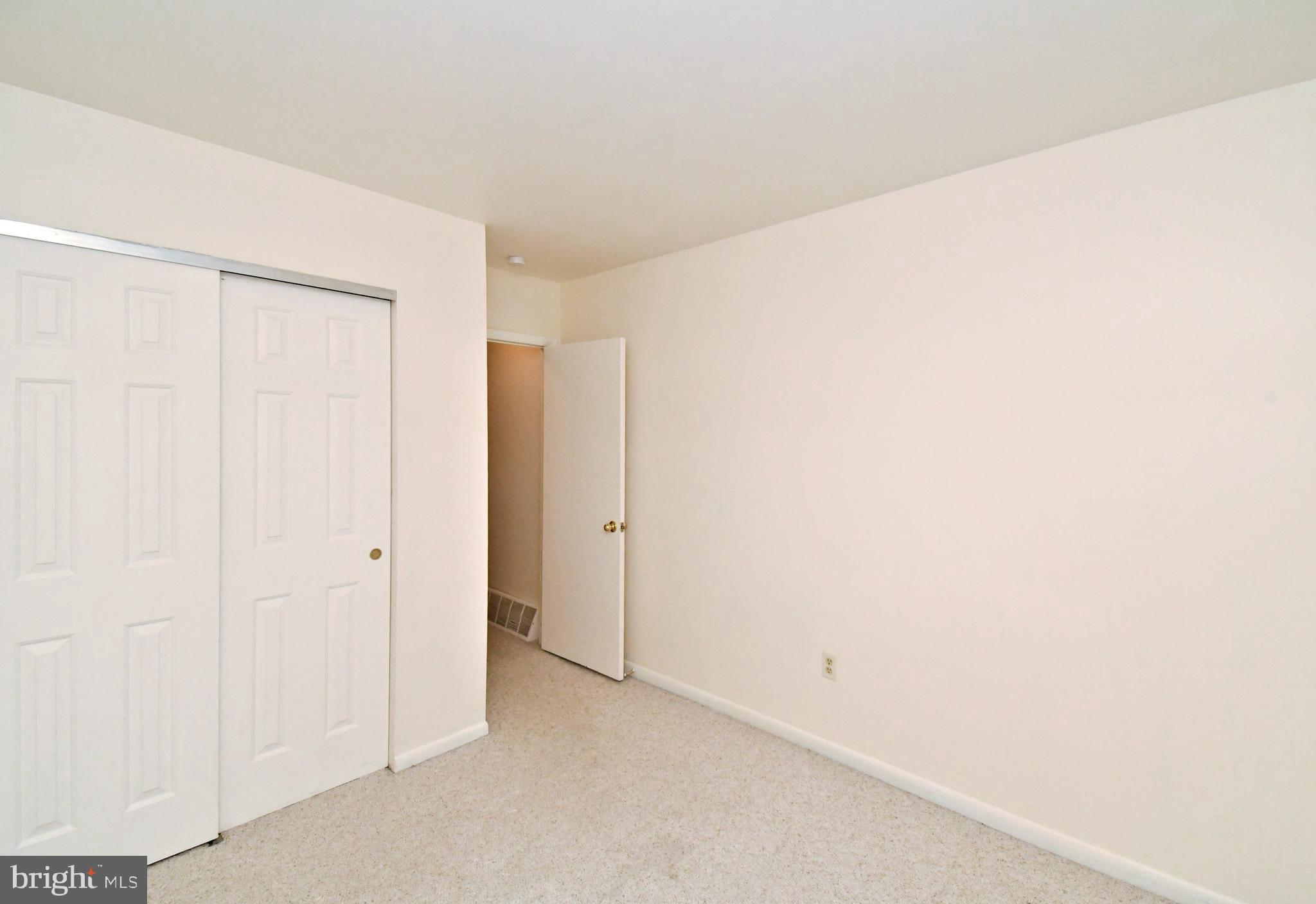 CEDAR GROVE ESTS - Residential Lease