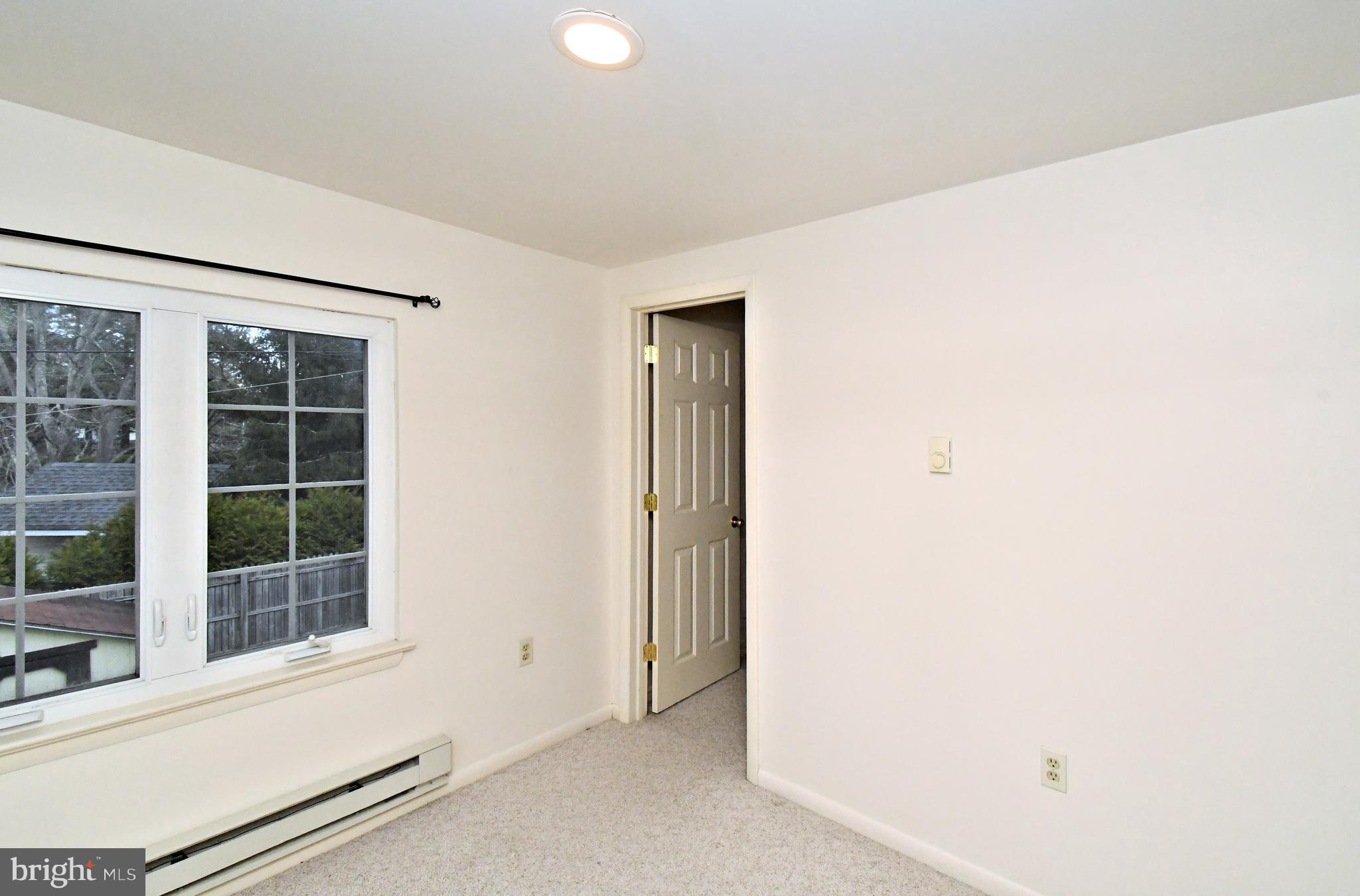 CEDAR GROVE ESTS - Residential Lease