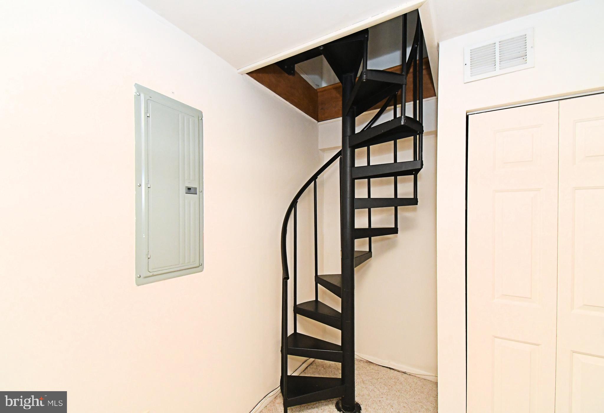 CEDAR GROVE ESTS - Residential Lease