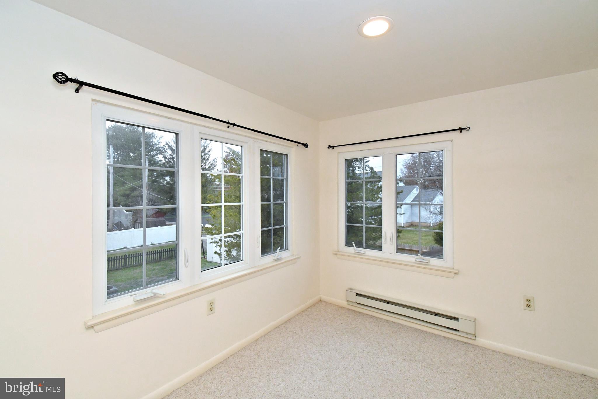 CEDAR GROVE ESTS - Residential Lease