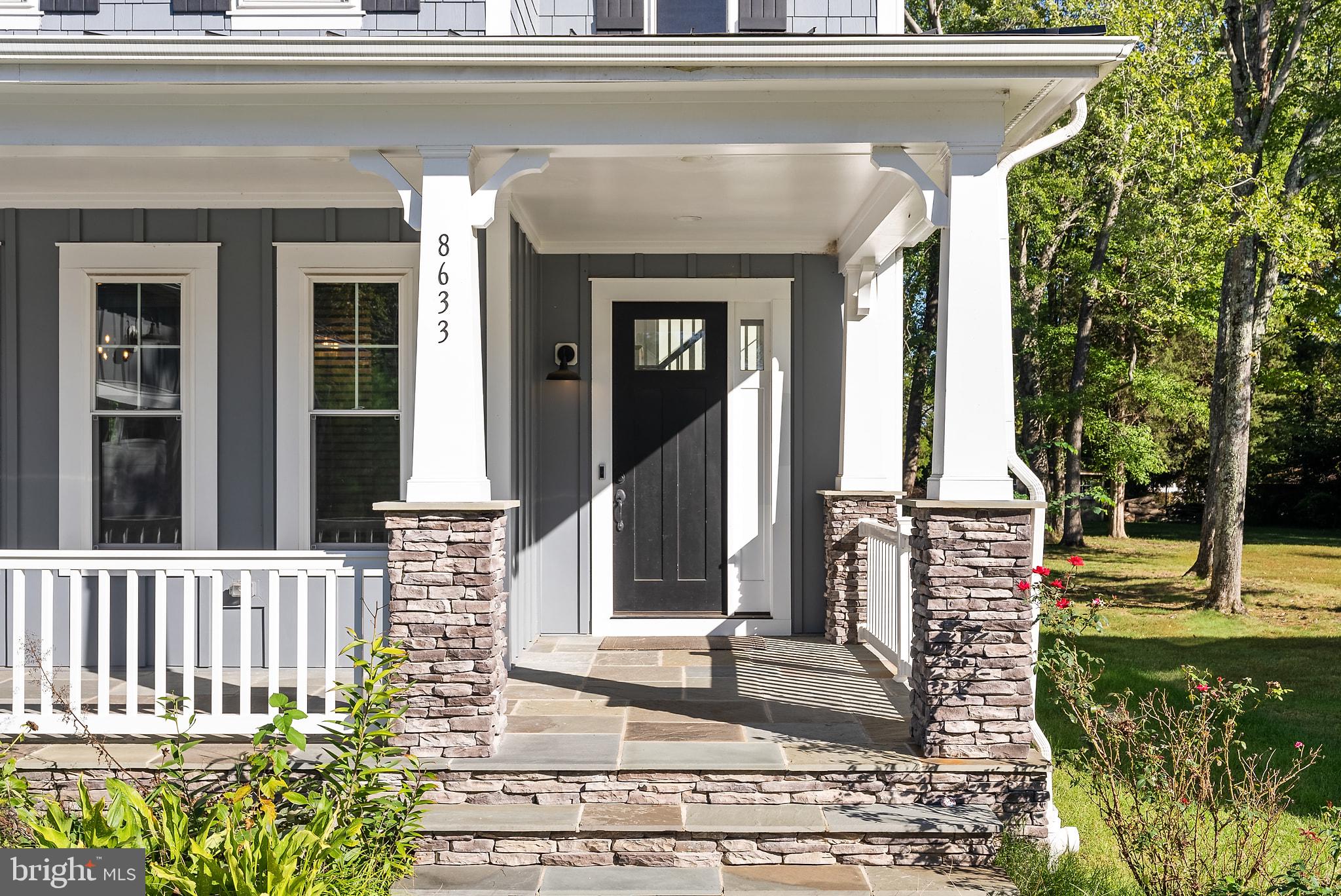 8633 FORT HUNT ROAD