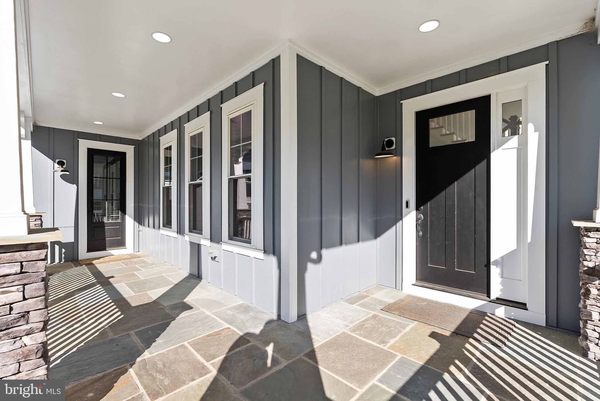 8633 FORT HUNT ROAD