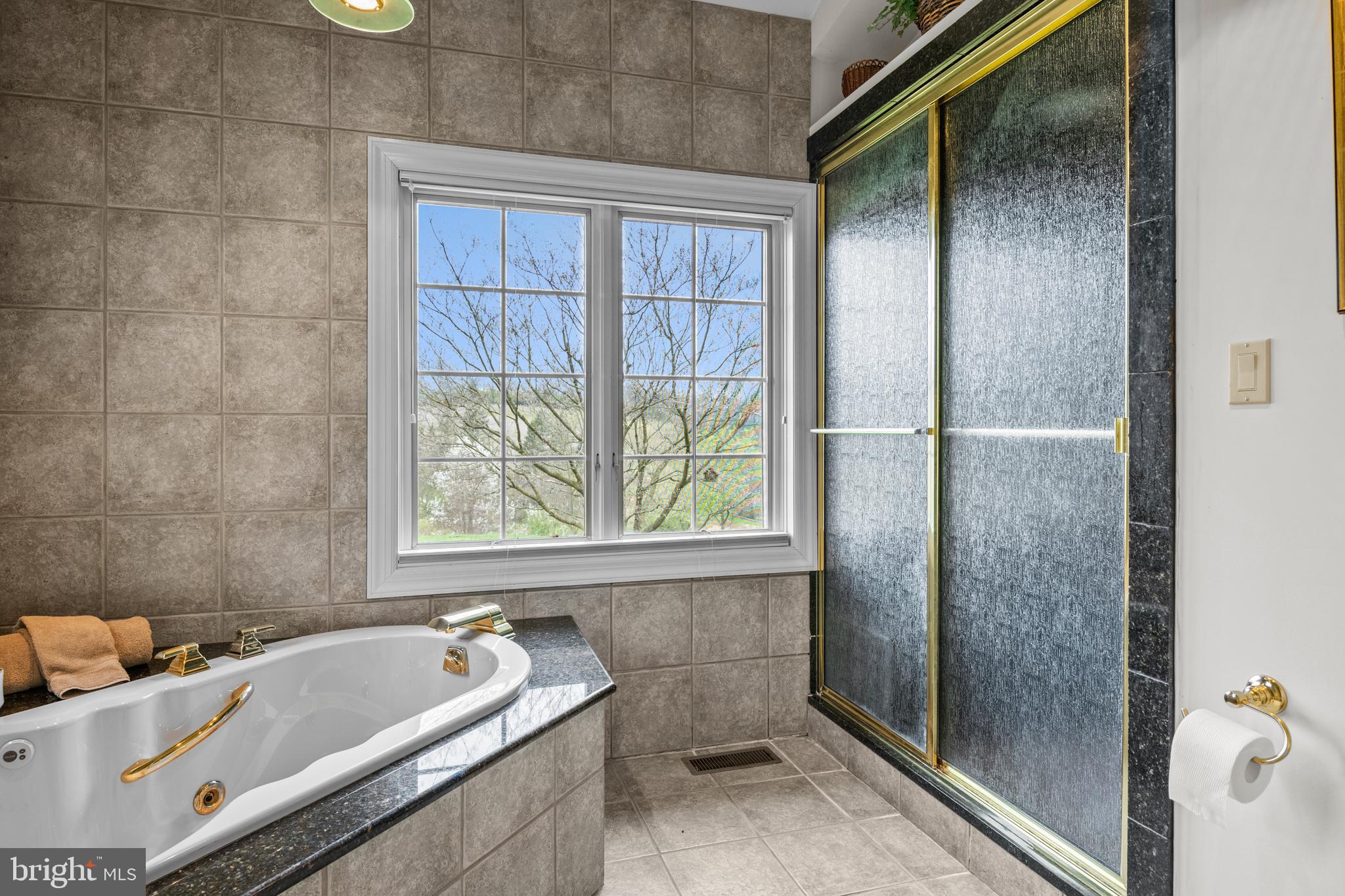 SUMMERHILL - Residential