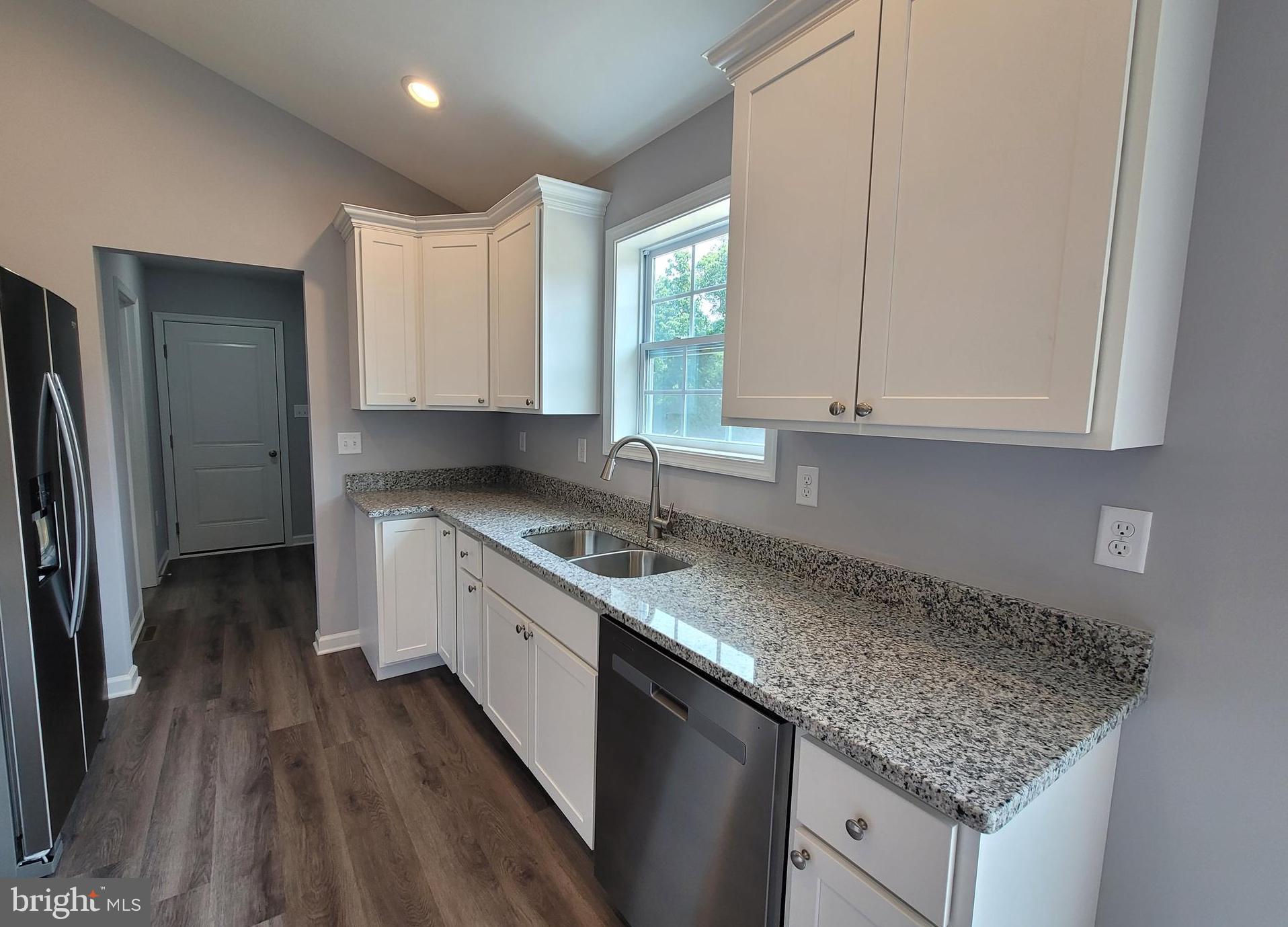 AVON BEND - Residential