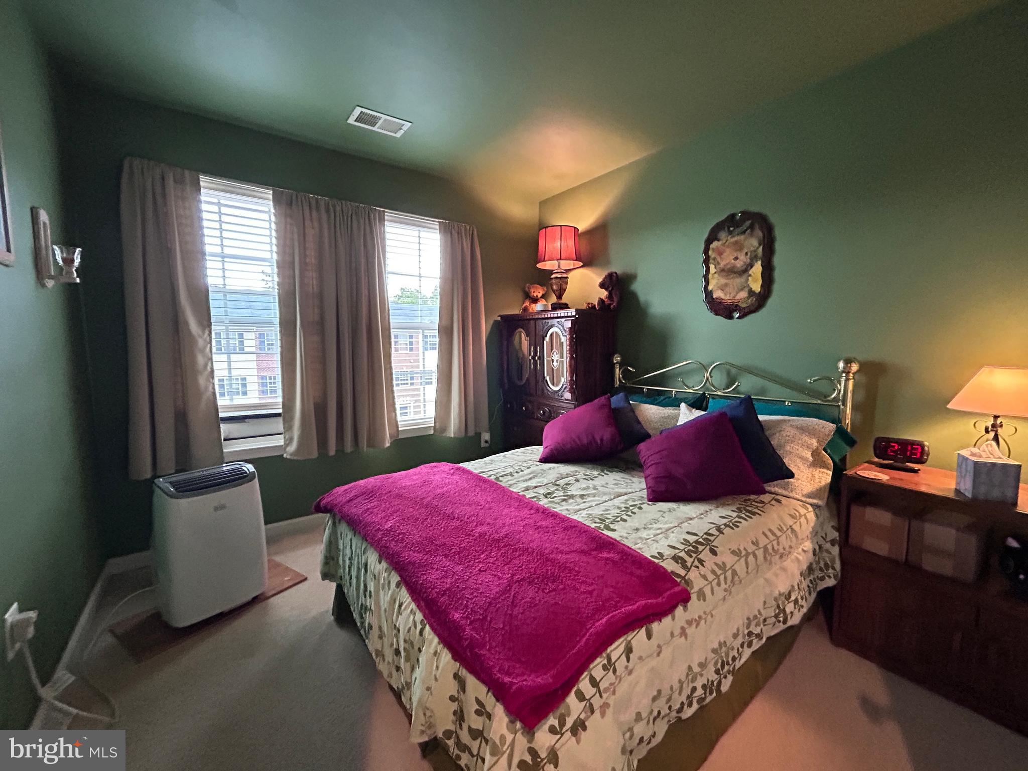 BROOKFIELD - Residential