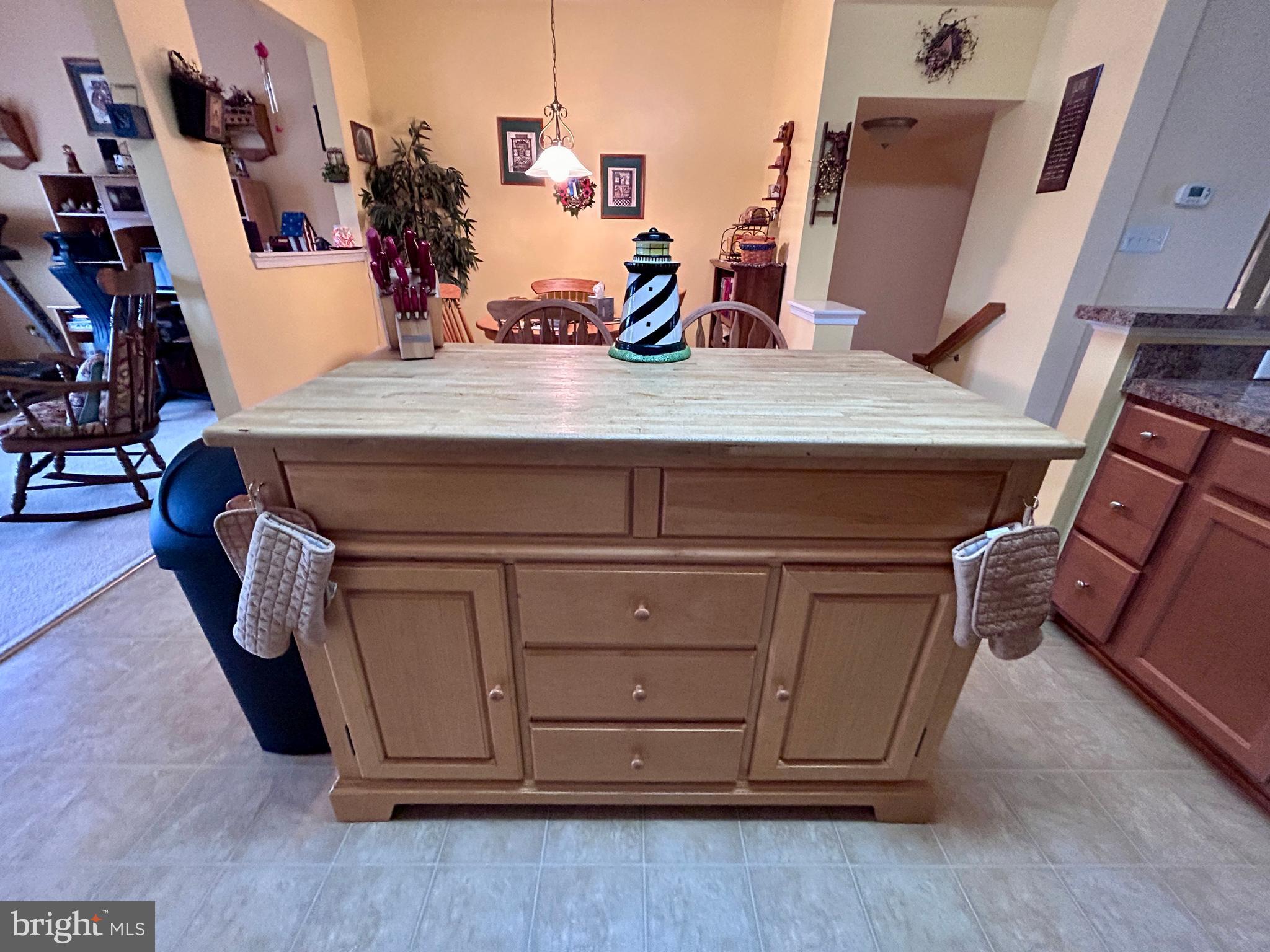 BROOKFIELD - Residential