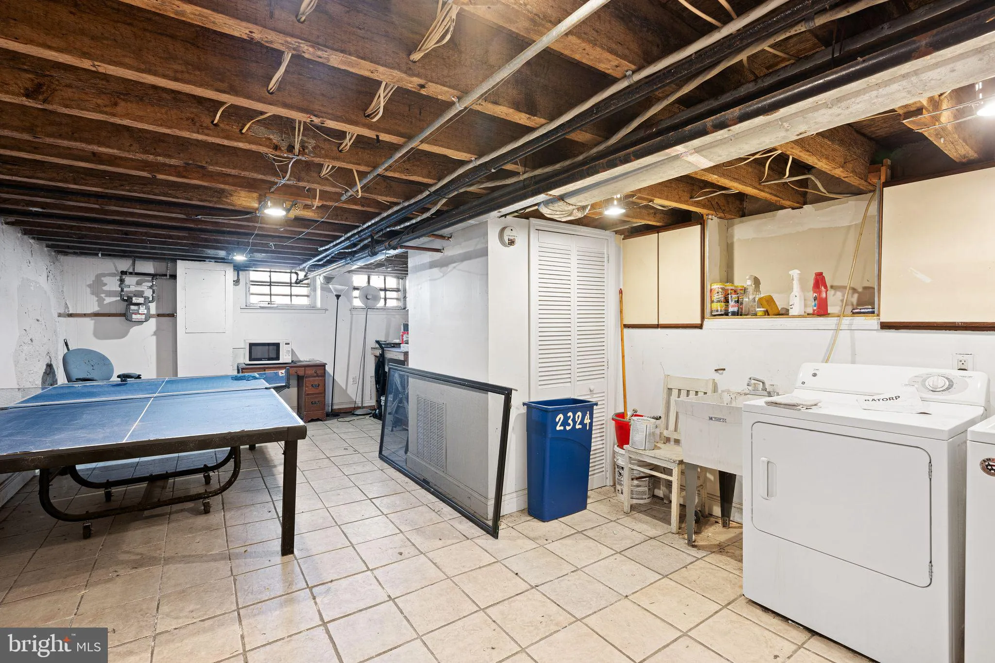 Philadelphia, Pennsylvania 19130, United States, 3 Bedrooms Bedrooms, ,2 BathroomsBathrooms,Residential,Active,208119