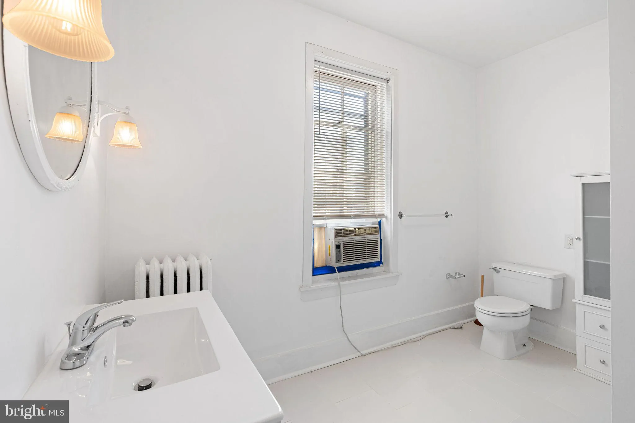 Philadelphia, Pennsylvania 19130, United States, 3 Bedrooms Bedrooms, ,2 BathroomsBathrooms,Residential,Active,208119