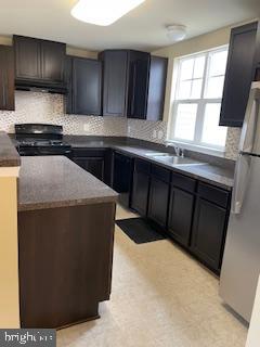 LITTLE RIVER COMMONS - Residential Lease