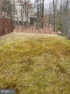 LITTLE RIVER COMMONS - Residential Lease