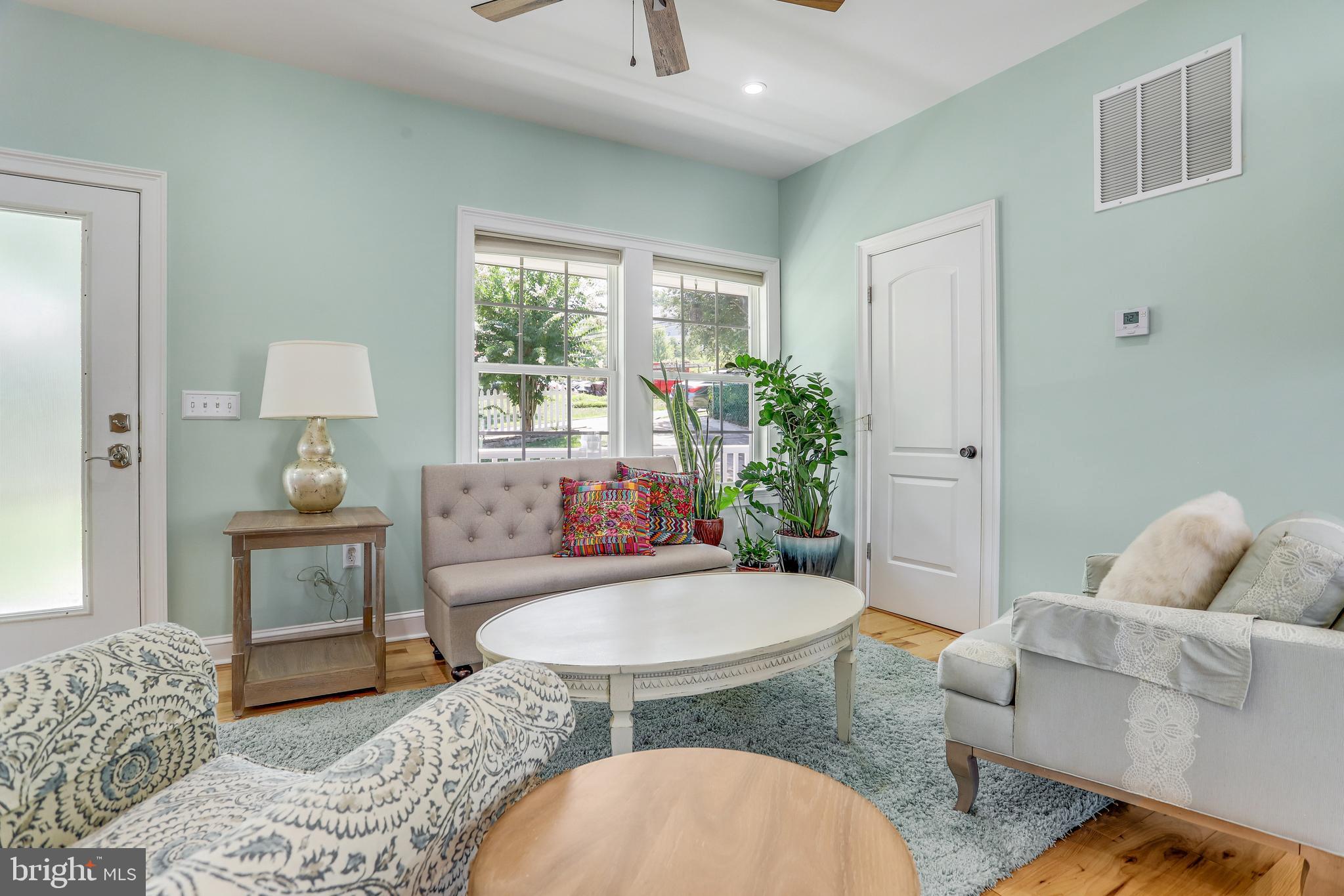 BURGUNDY VILLAGE - Residential