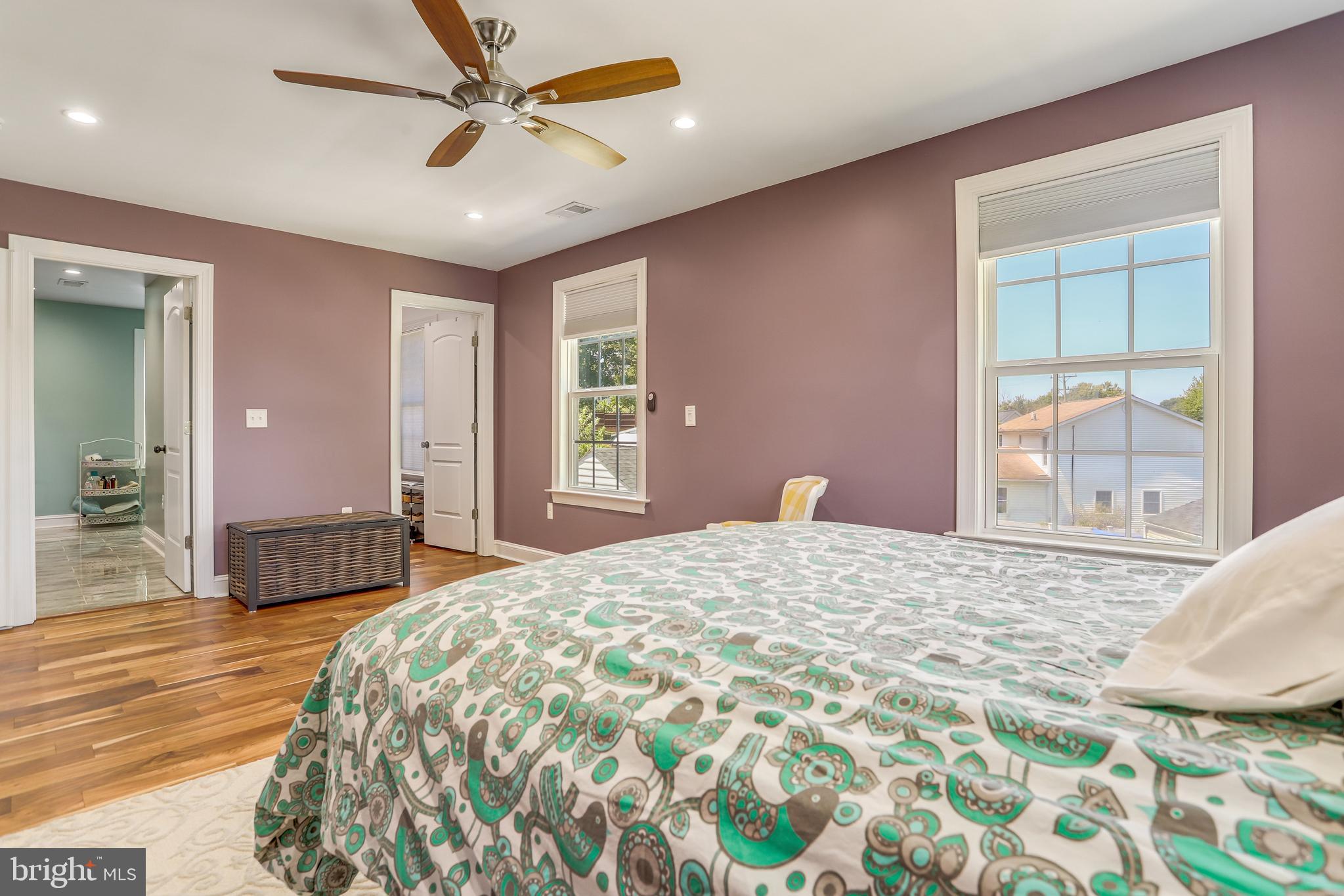 BURGUNDY VILLAGE - Residential