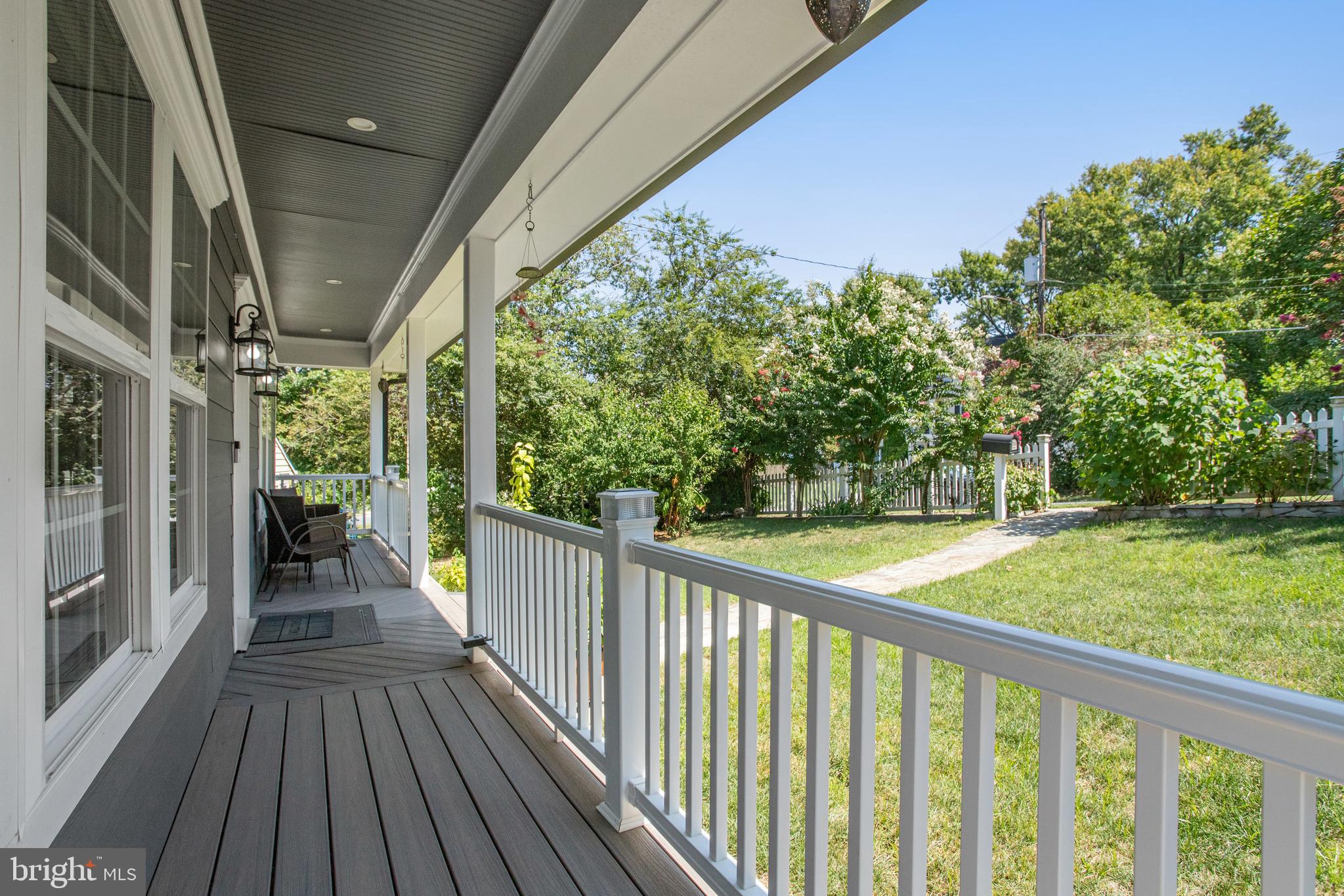 BURGUNDY VILLAGE - Residential