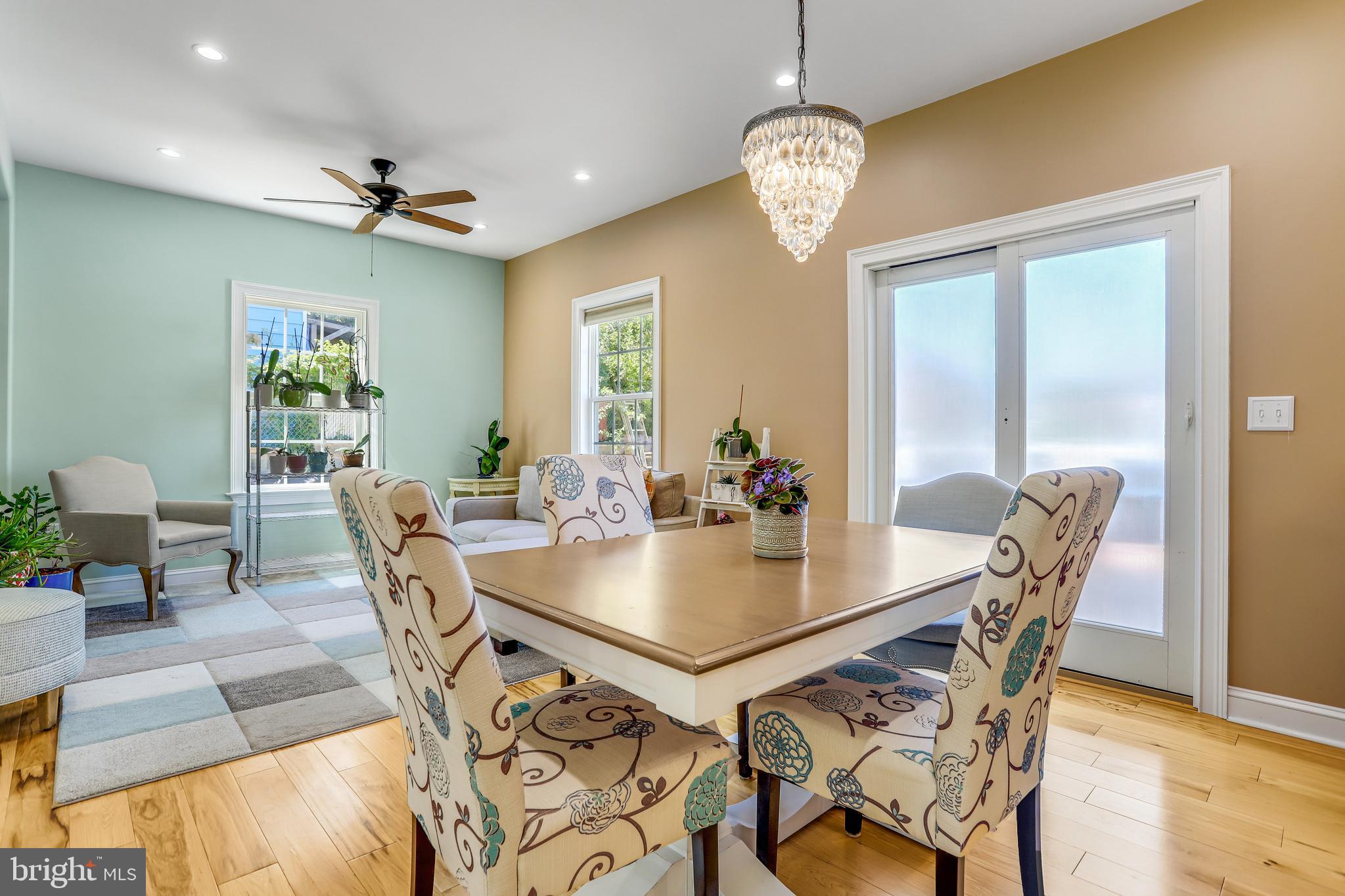 BURGUNDY VILLAGE - Residential