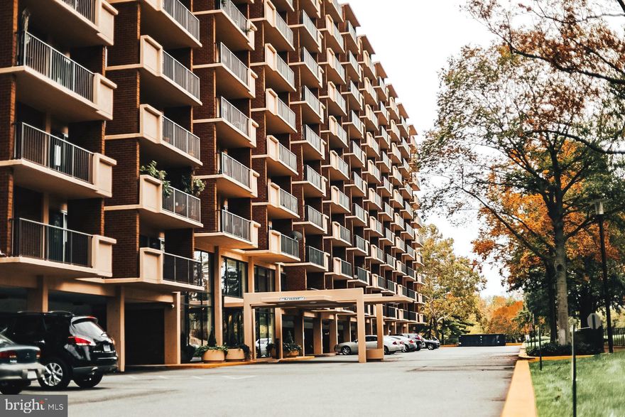 Beautiful 900 SQF 1 Bed 1 Bath condo in Horizon House! One year stainless steel appliances, European laminate floors, dual pane windows and fully updated bathroom. Private balcony; underground parking # 5; walk to metro, Pentagon City Mall; Amenities include pool, tennis courts, BBQ area, rooftop, concierge, convenience store and more. Laundry down hall to right of elevators, which is also where trash shoots are. Additional storage. All utilities are included in the rent.