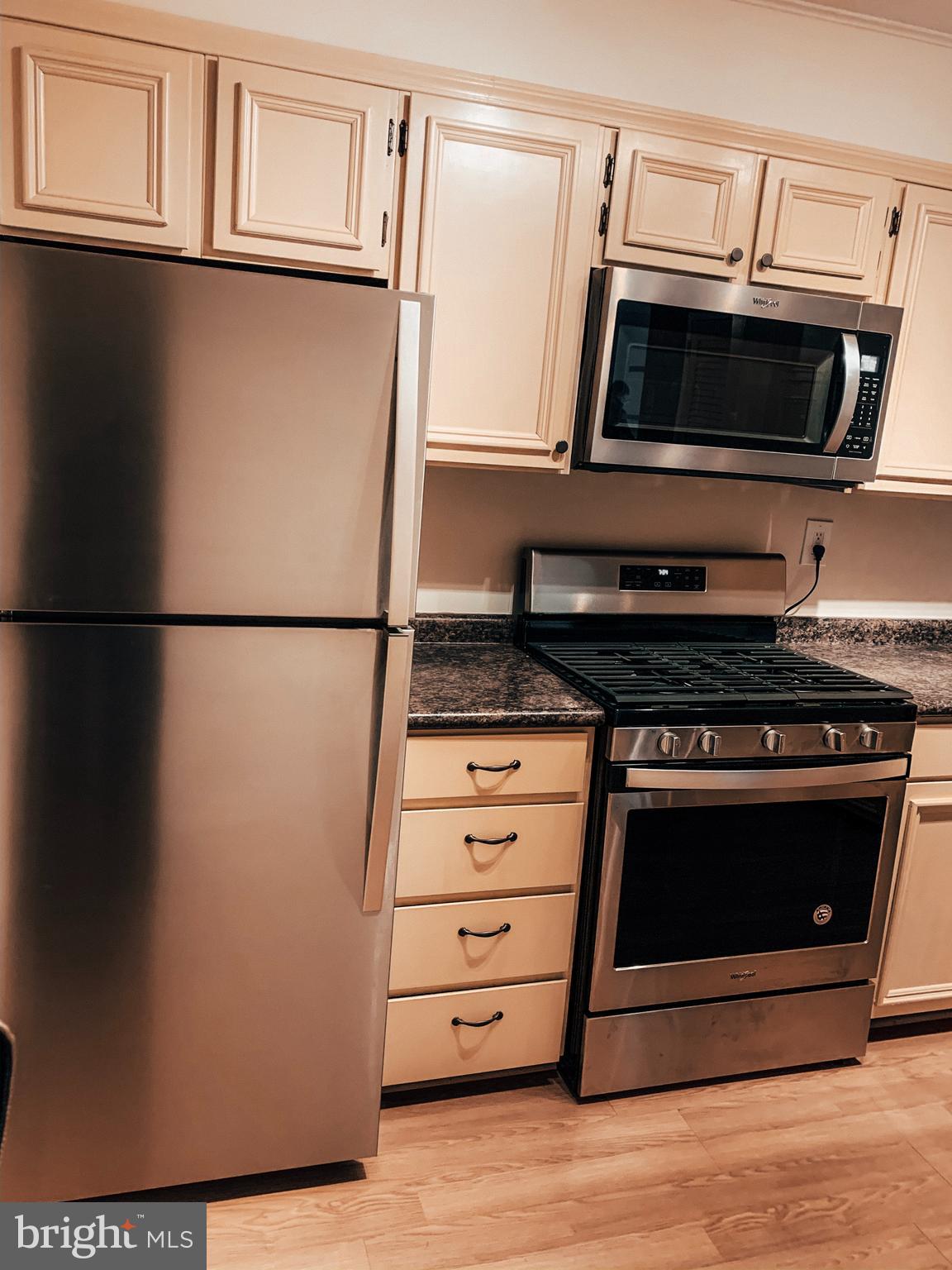 HORIZON HOUSE - Residential Lease