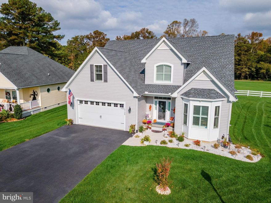 Exceptional Home in the River Run Community built by local builder.  Set up as a 4 bedroom home this golf course home is full of extras that will please any buyer.  The open floor plan is great for entertaining.  You will love the large kitchen with oversize island and the butlers pantry with extra sink.  Custom window treatments.  The screened porch offer excellent views of the golf course.   More details coming.