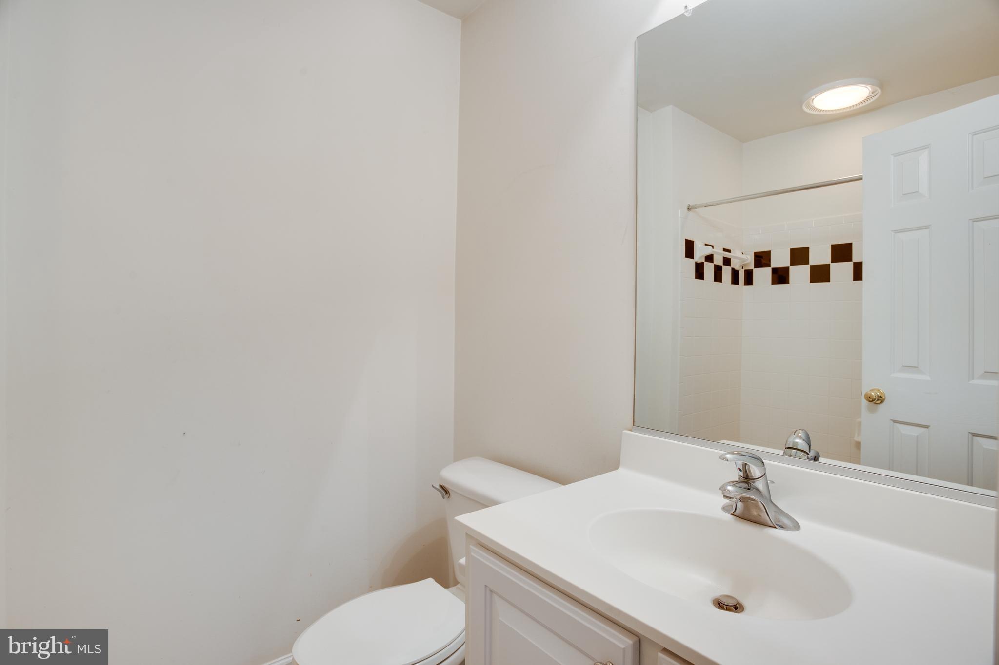 SOUTH RIDING - Residential Lease