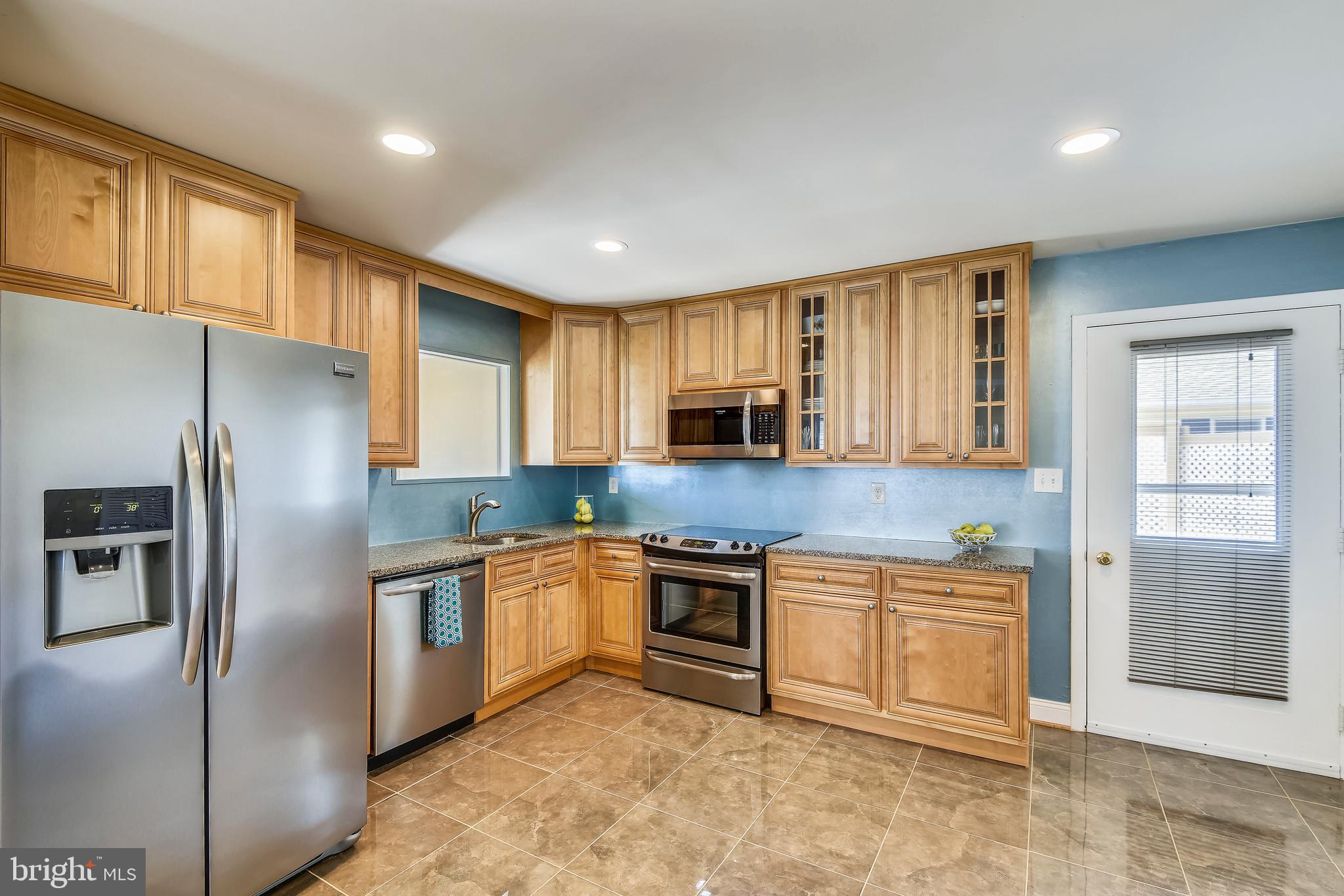 CEDARHURST ON THE BAY - Residential