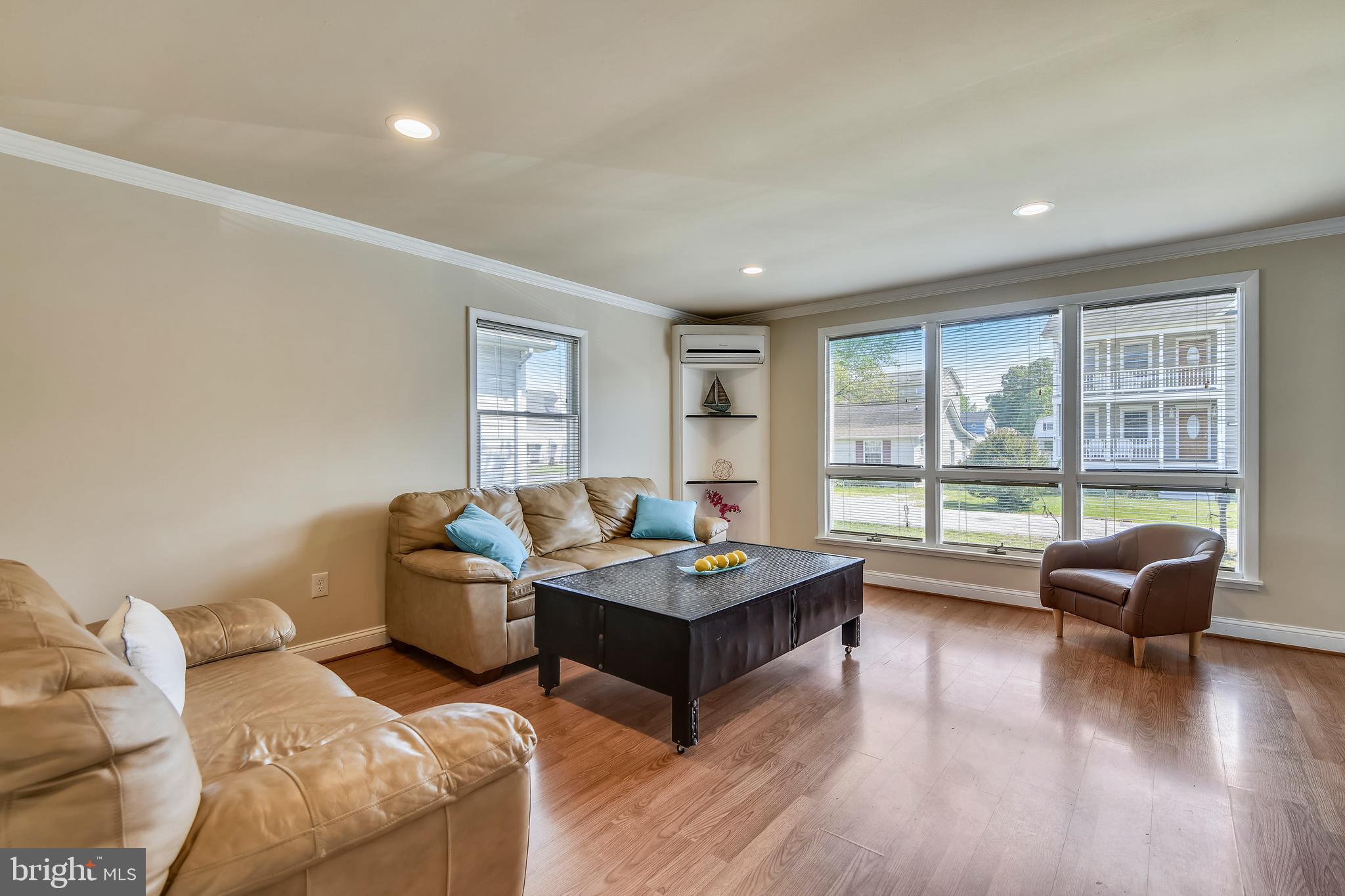 CEDARHURST ON THE BAY - Residential