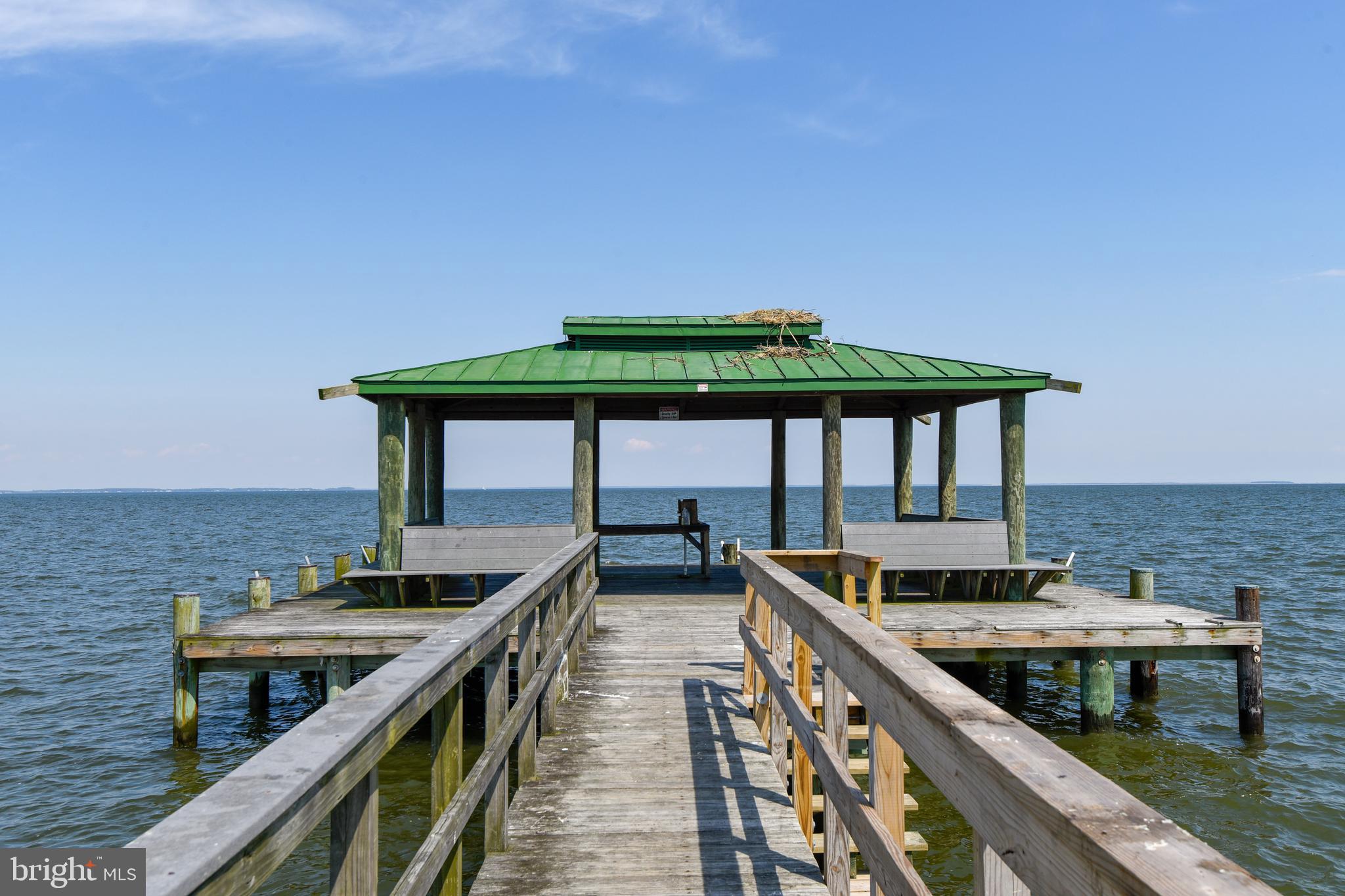 CEDARHURST ON THE BAY - Residential