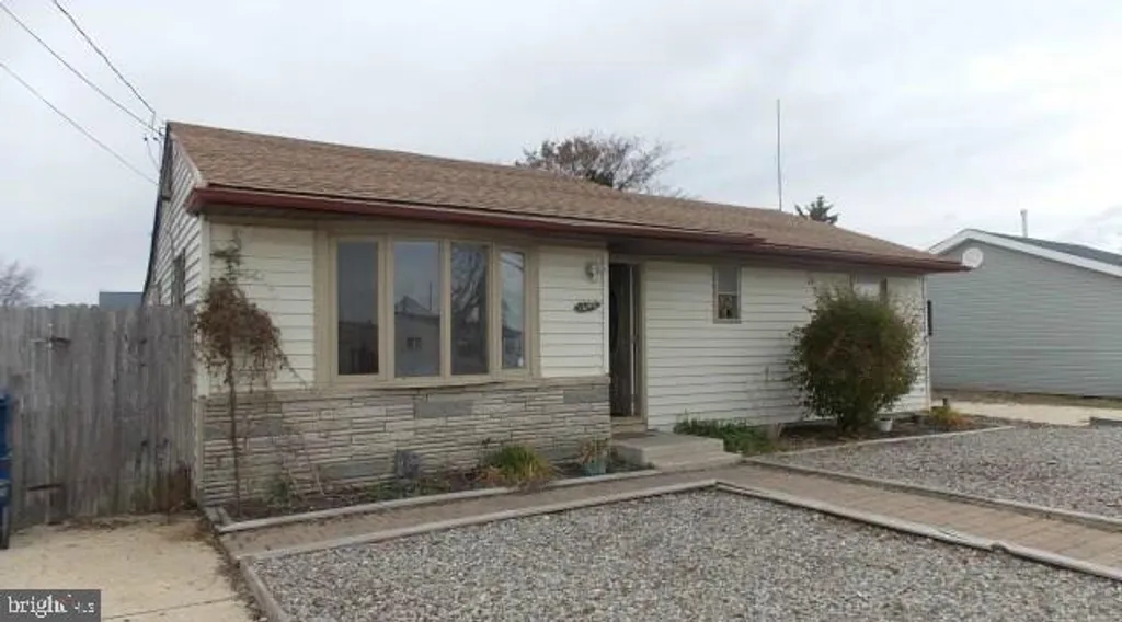 1044 Radio Road, Tuckerton, NJ 08087