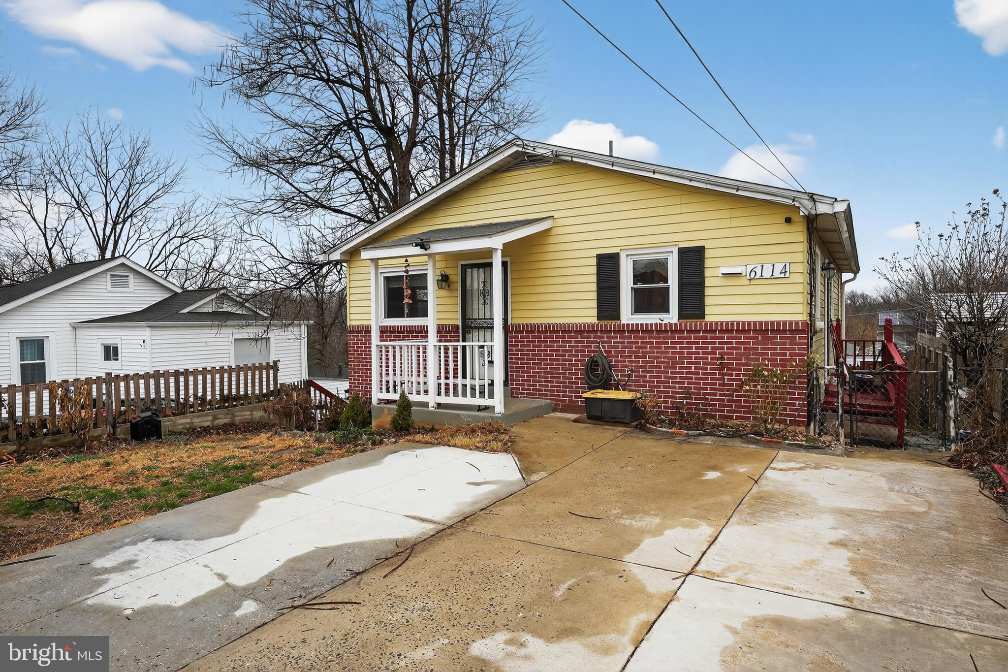 COLUMBIA HIGHLANDS - Residential