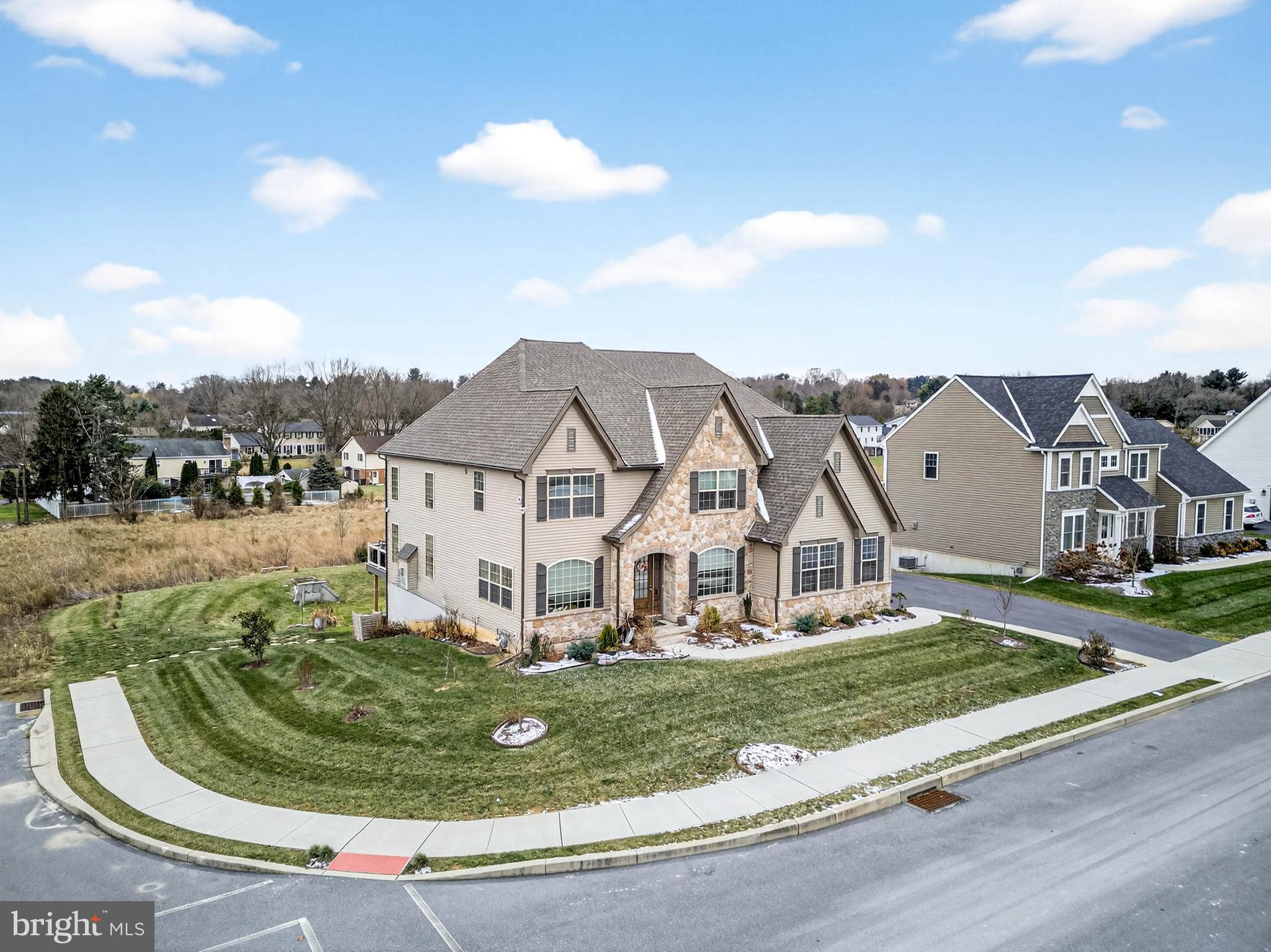 BROOKLAWN - Residential