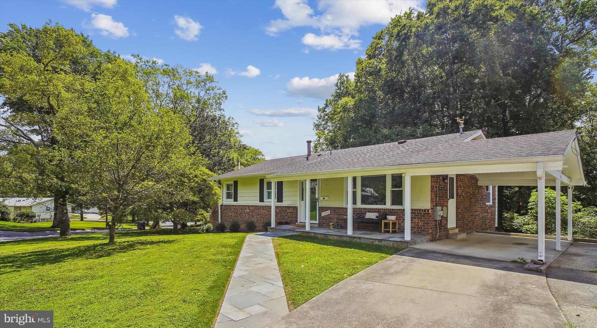 ROCK CREEK MANOR - Residential