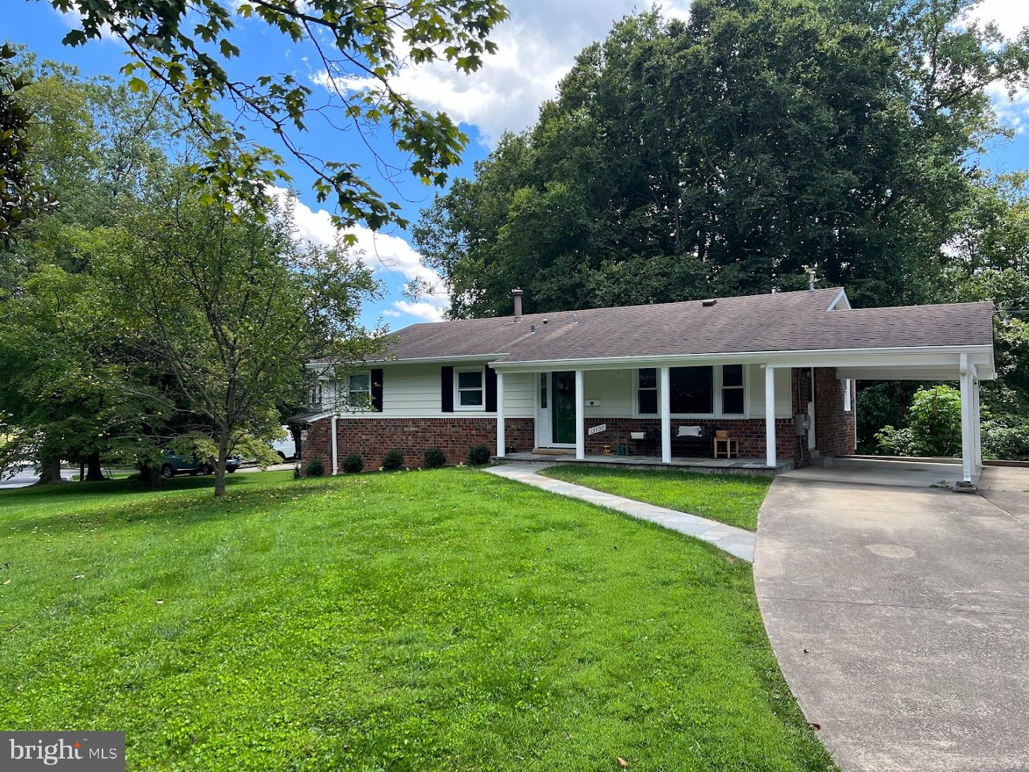 ROCK CREEK MANOR - Residential