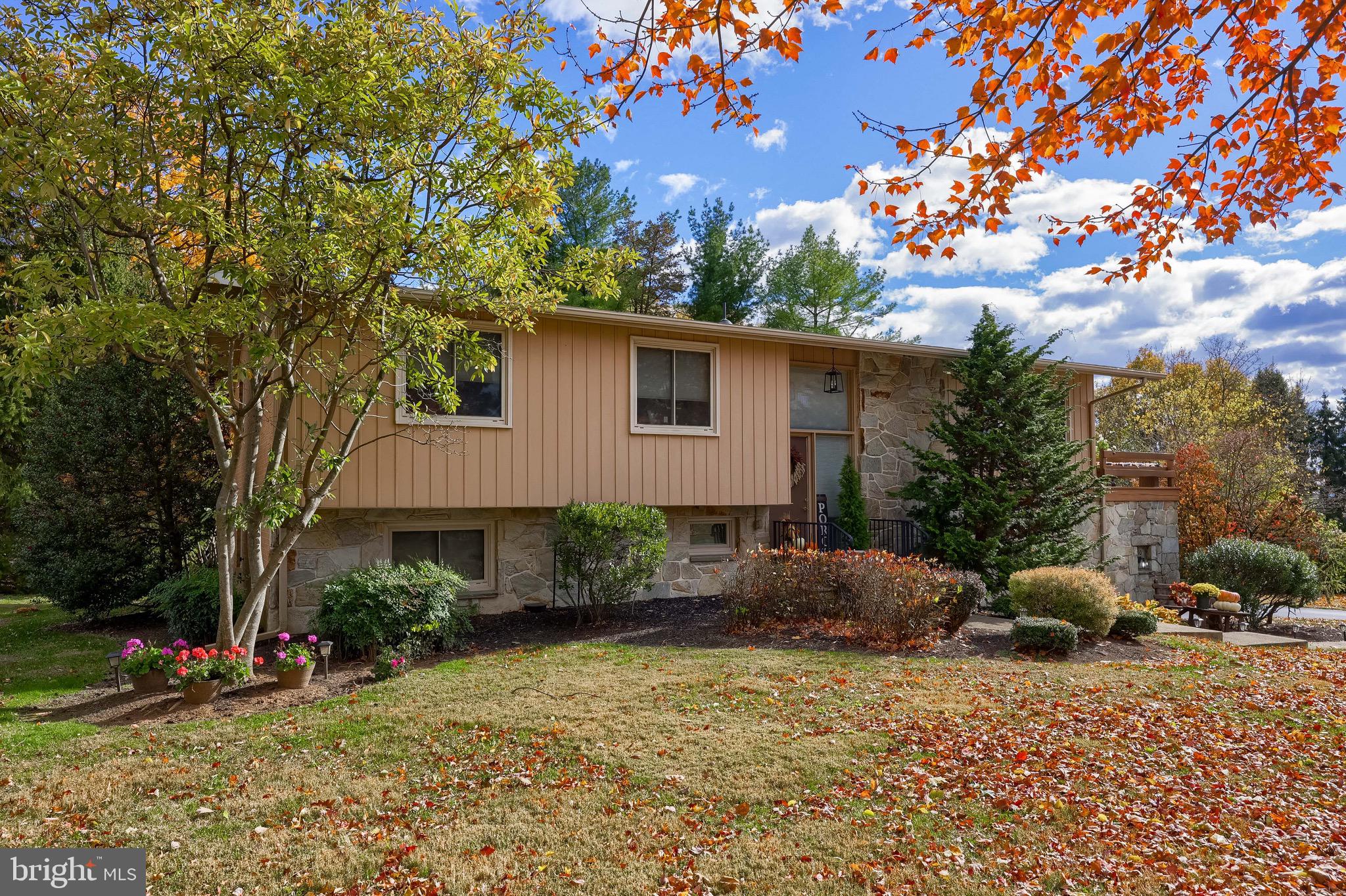 310 BLUFF VIEW DRIVE