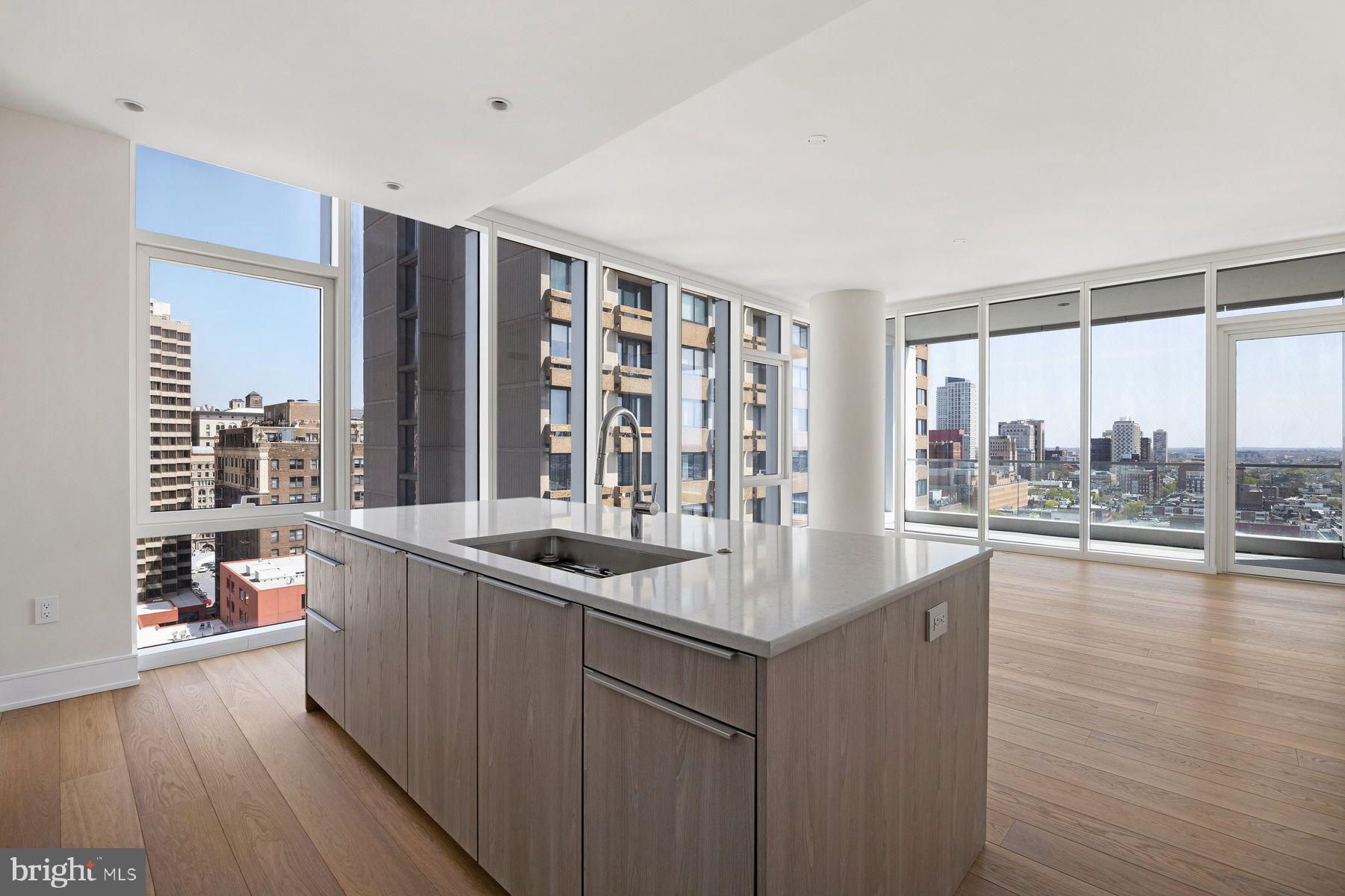 AVENUE OF THE ARTS - Residential