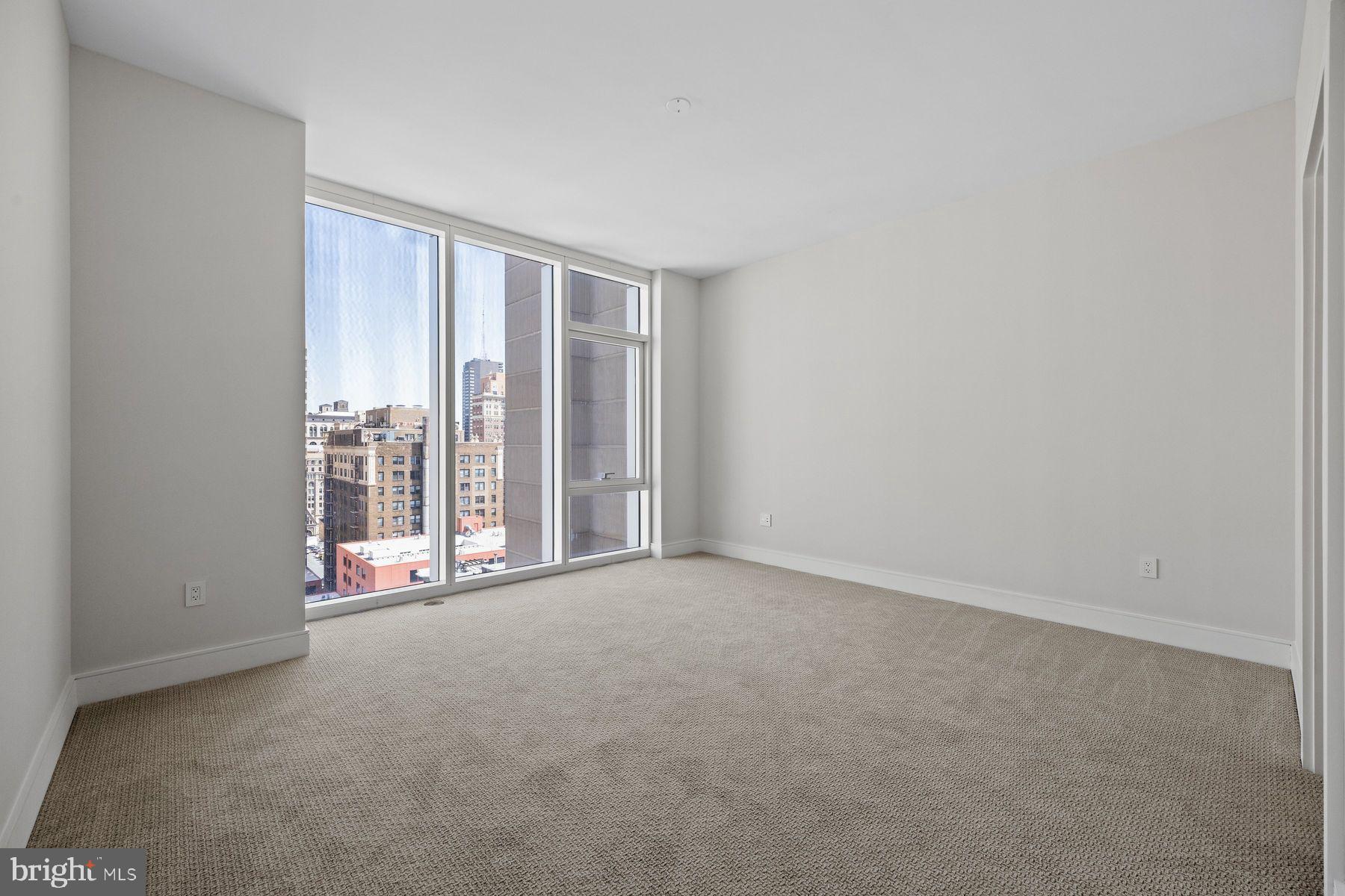 AVENUE OF THE ARTS - Residential