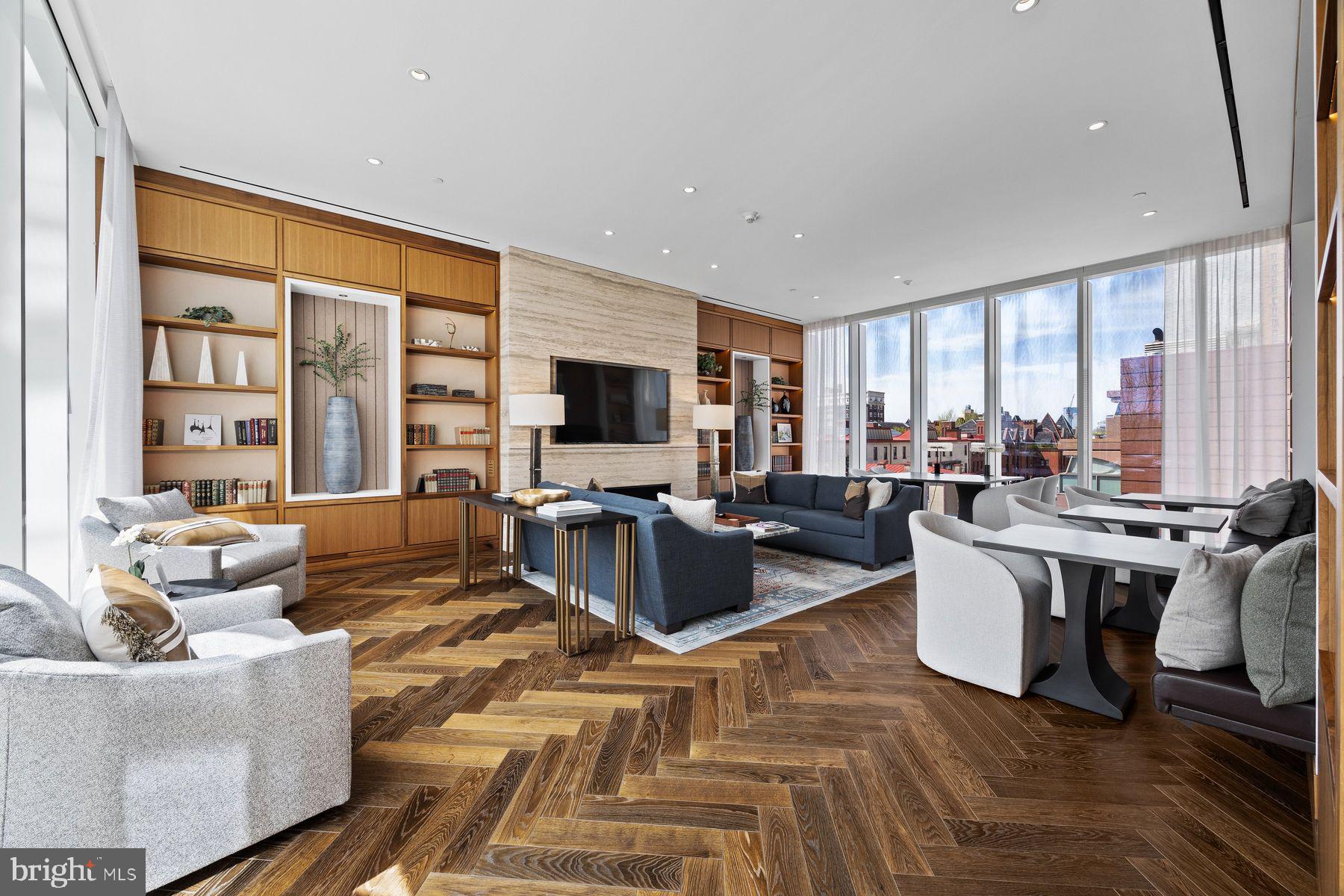 AVENUE OF THE ARTS - Residential