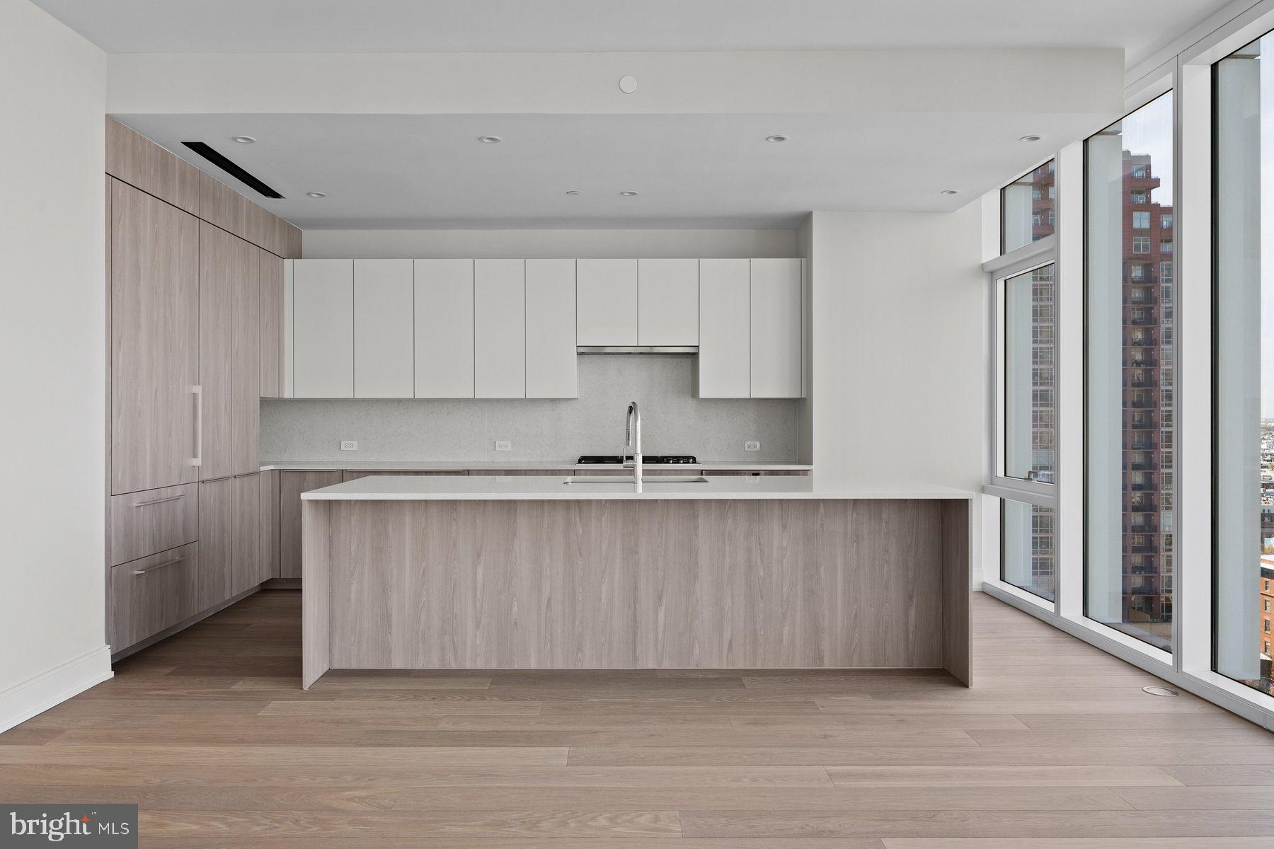 AVENUE OF THE ARTS - Residential