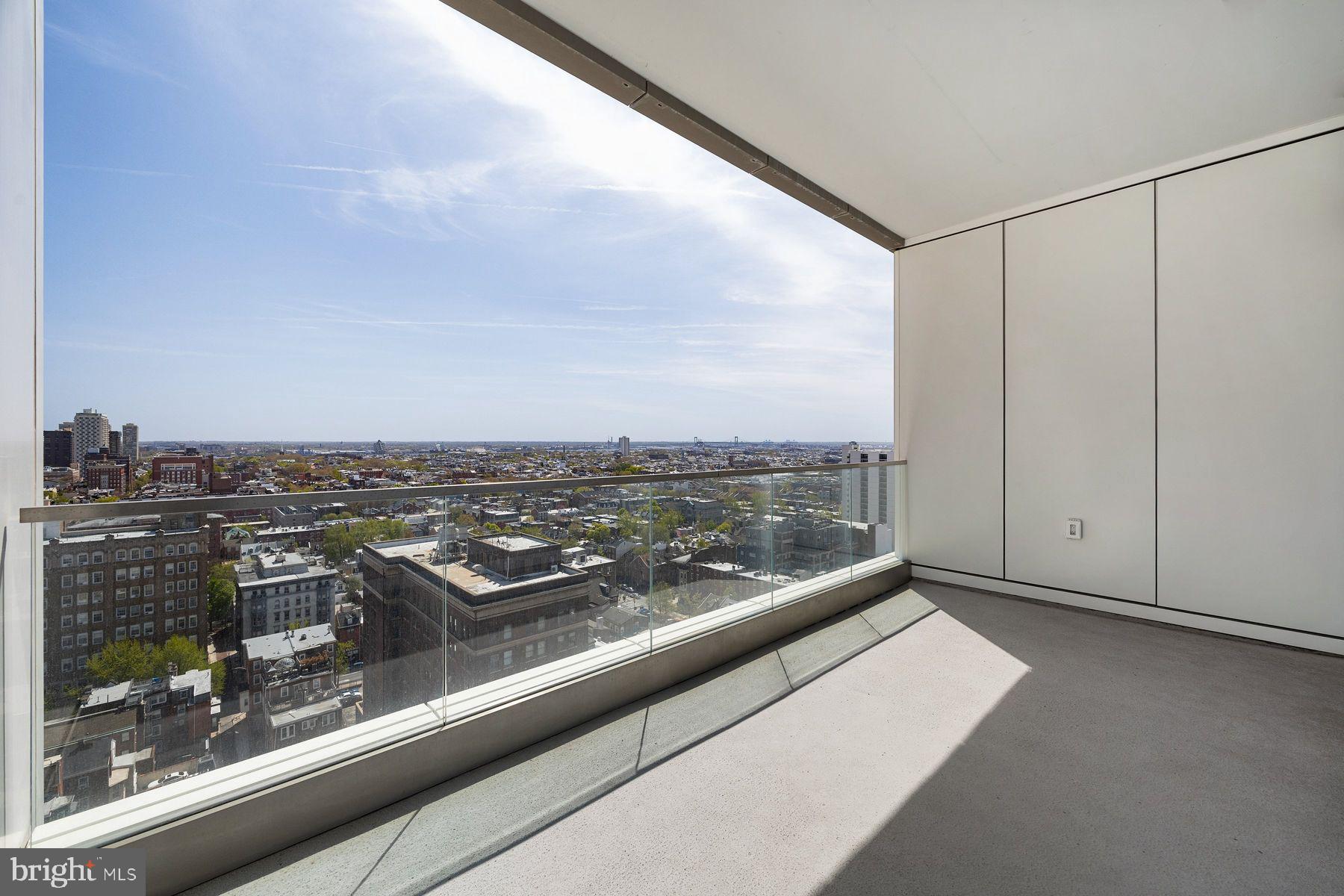 AVENUE OF THE ARTS - Residential