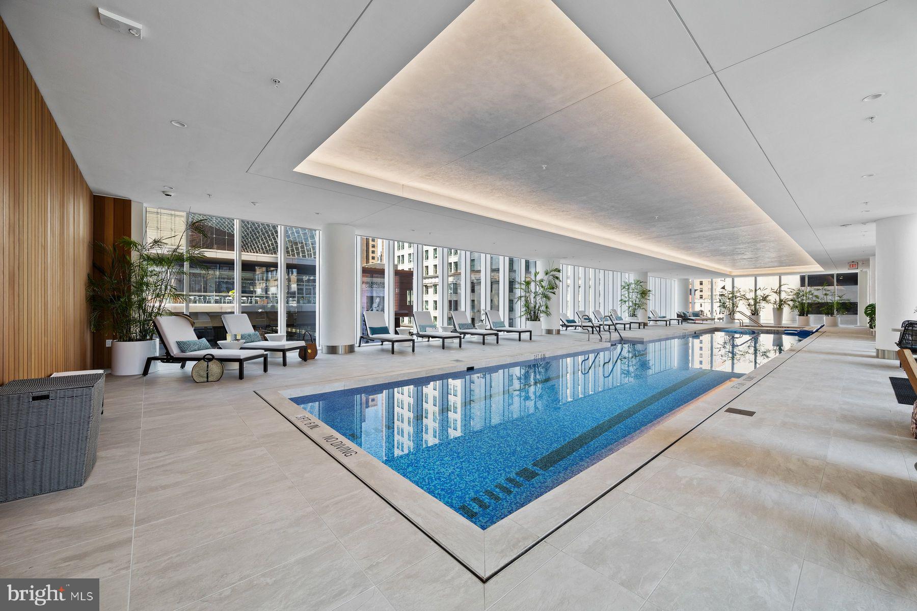 AVENUE OF THE ARTS - Residential
