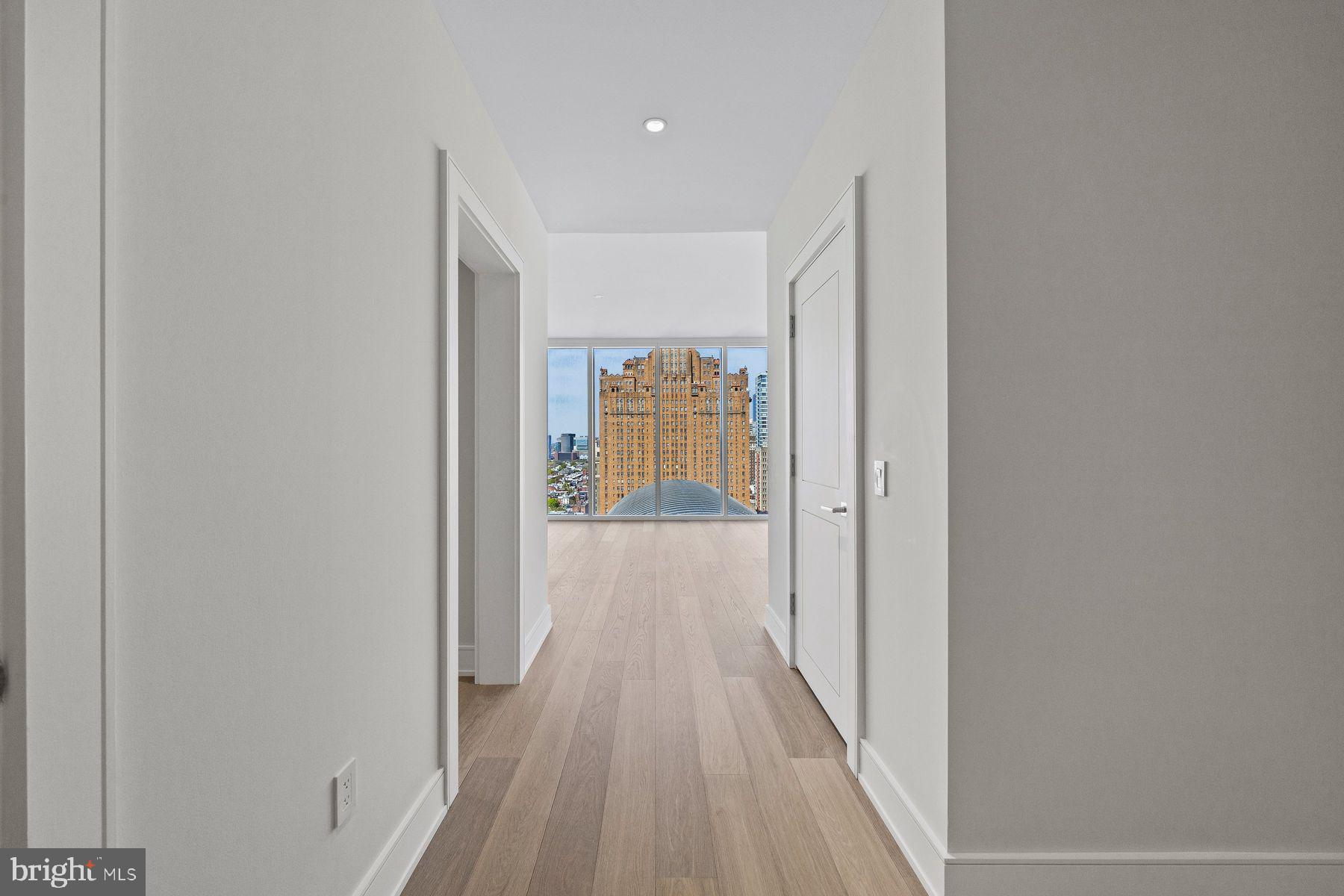 AVENUE OF THE ARTS - Residential
