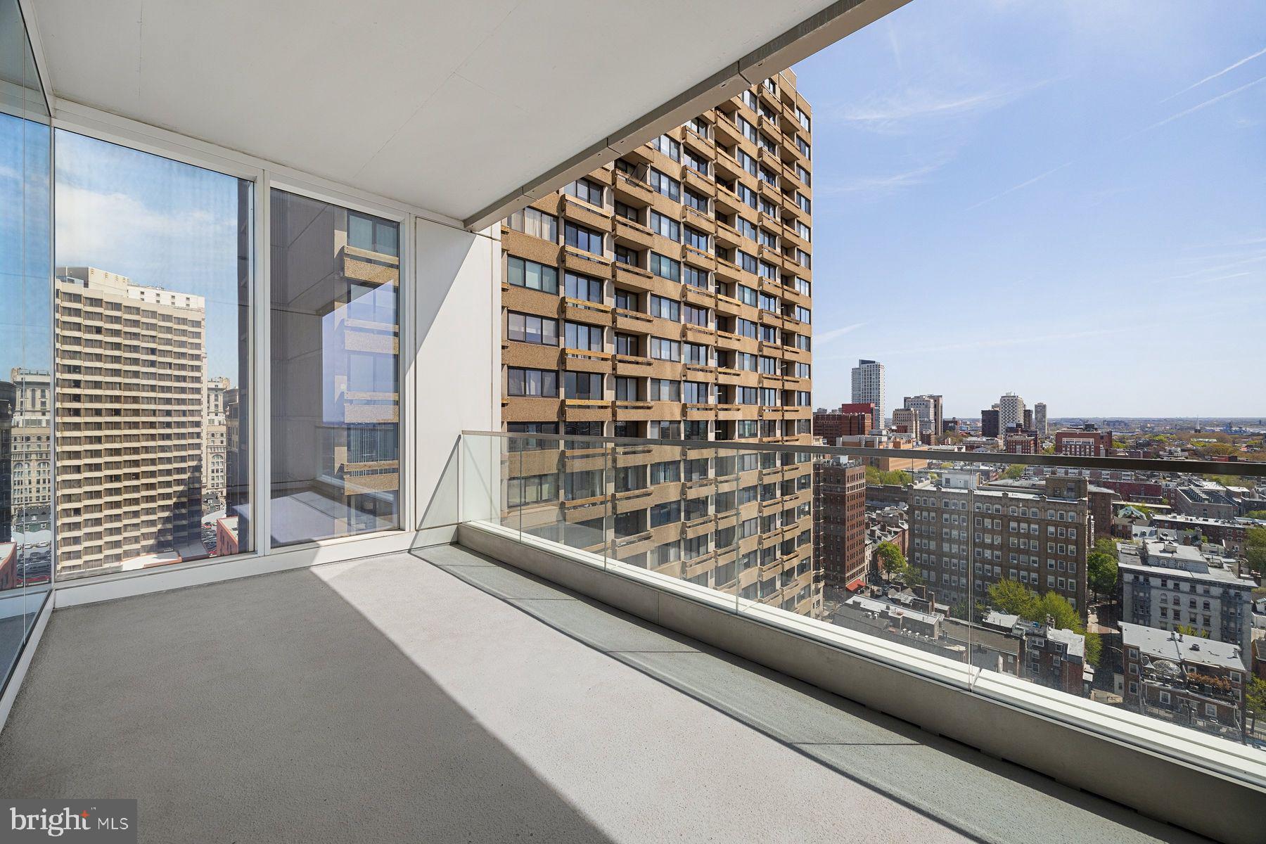 AVENUE OF THE ARTS - Residential