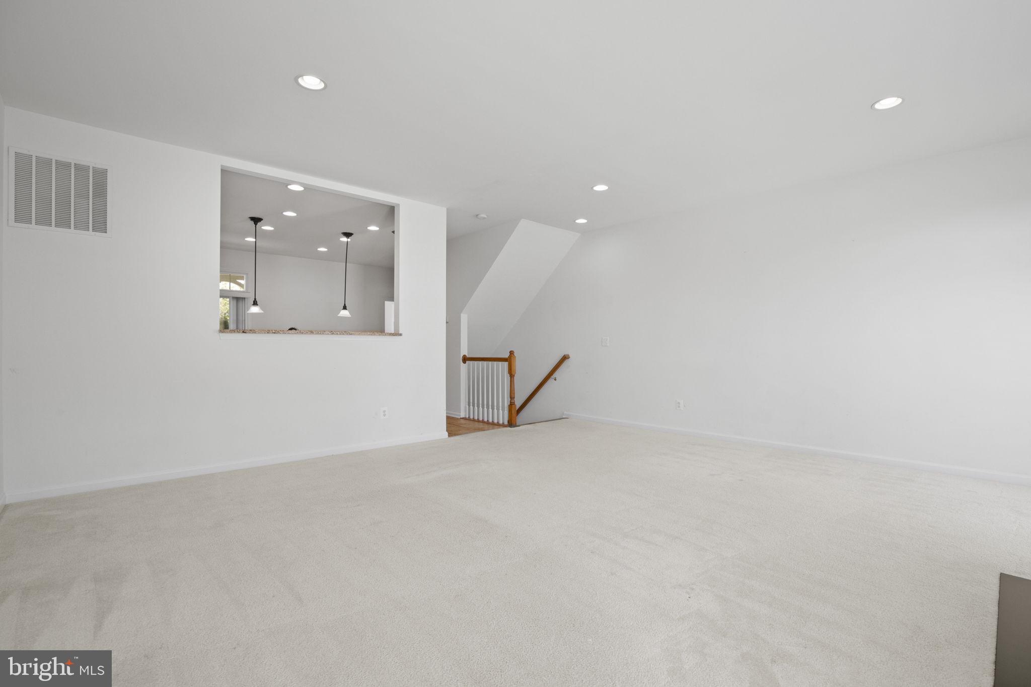 BRAMBLETON LANDBAY 2 - Residential Lease