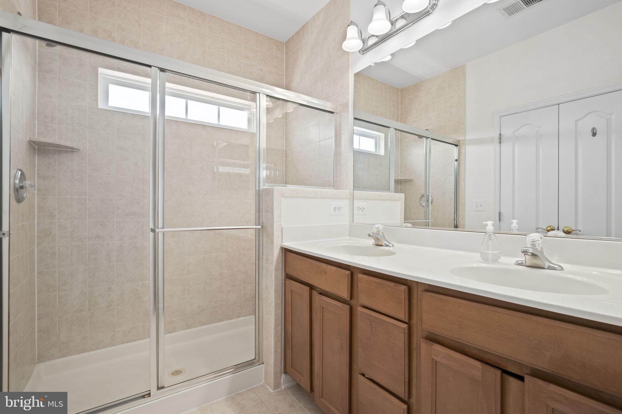 BRAMBLETON LANDBAY 2 - Residential Lease