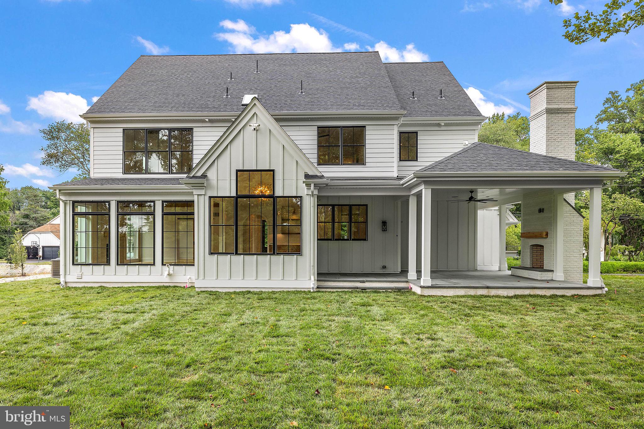 THE WOODS AT ROSE TREE - Residential