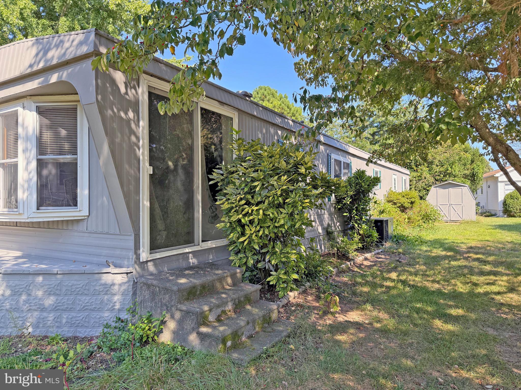 CAMELOT MHP - Residential