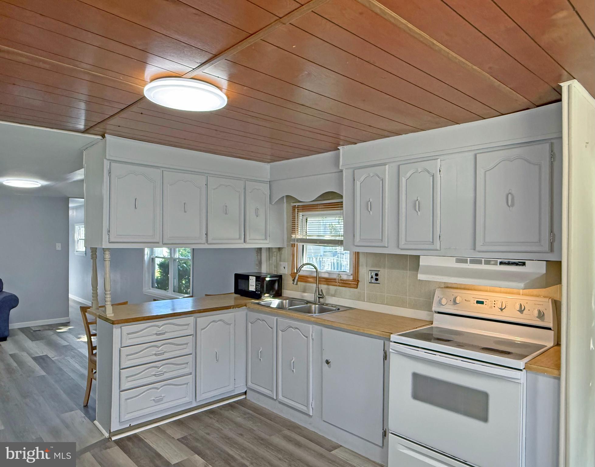 CAMELOT MHP - Residential