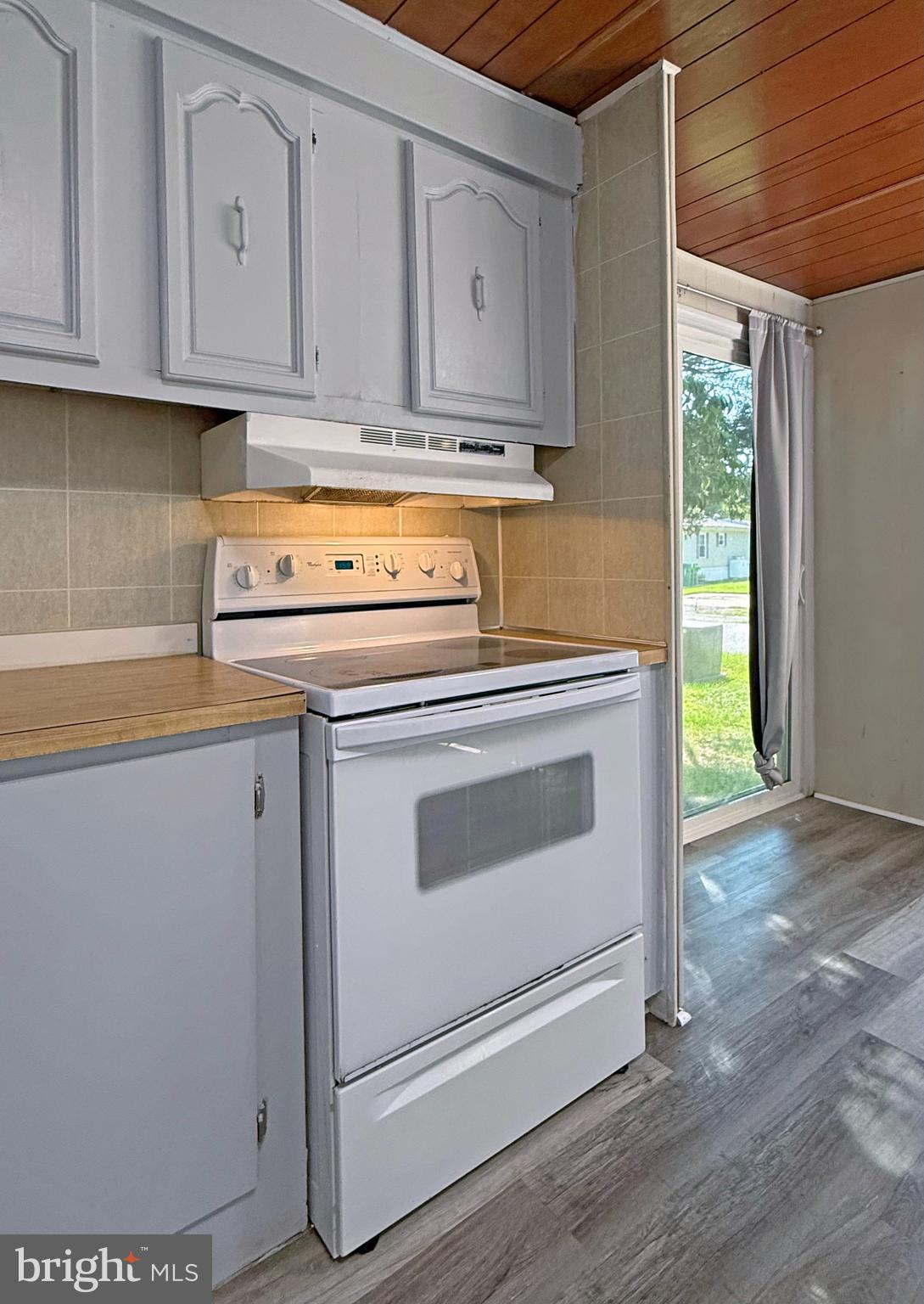 CAMELOT MHP - Residential