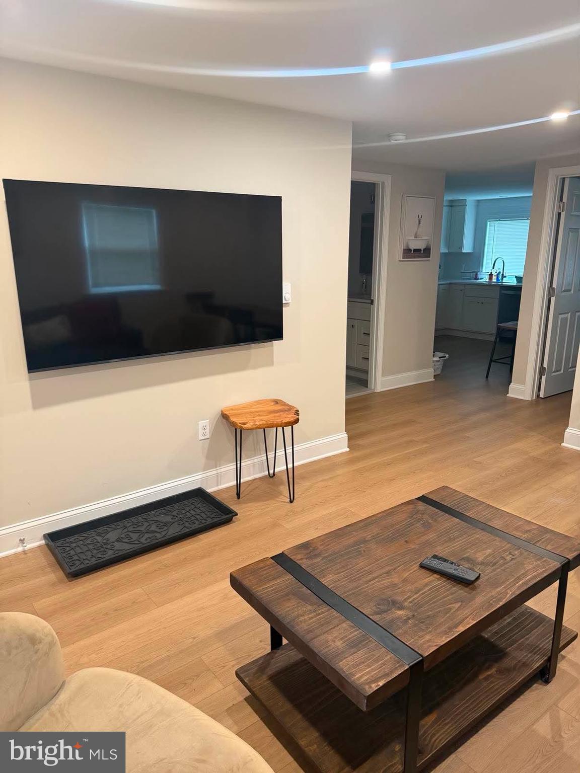 120 W 4TH AVENUE 2