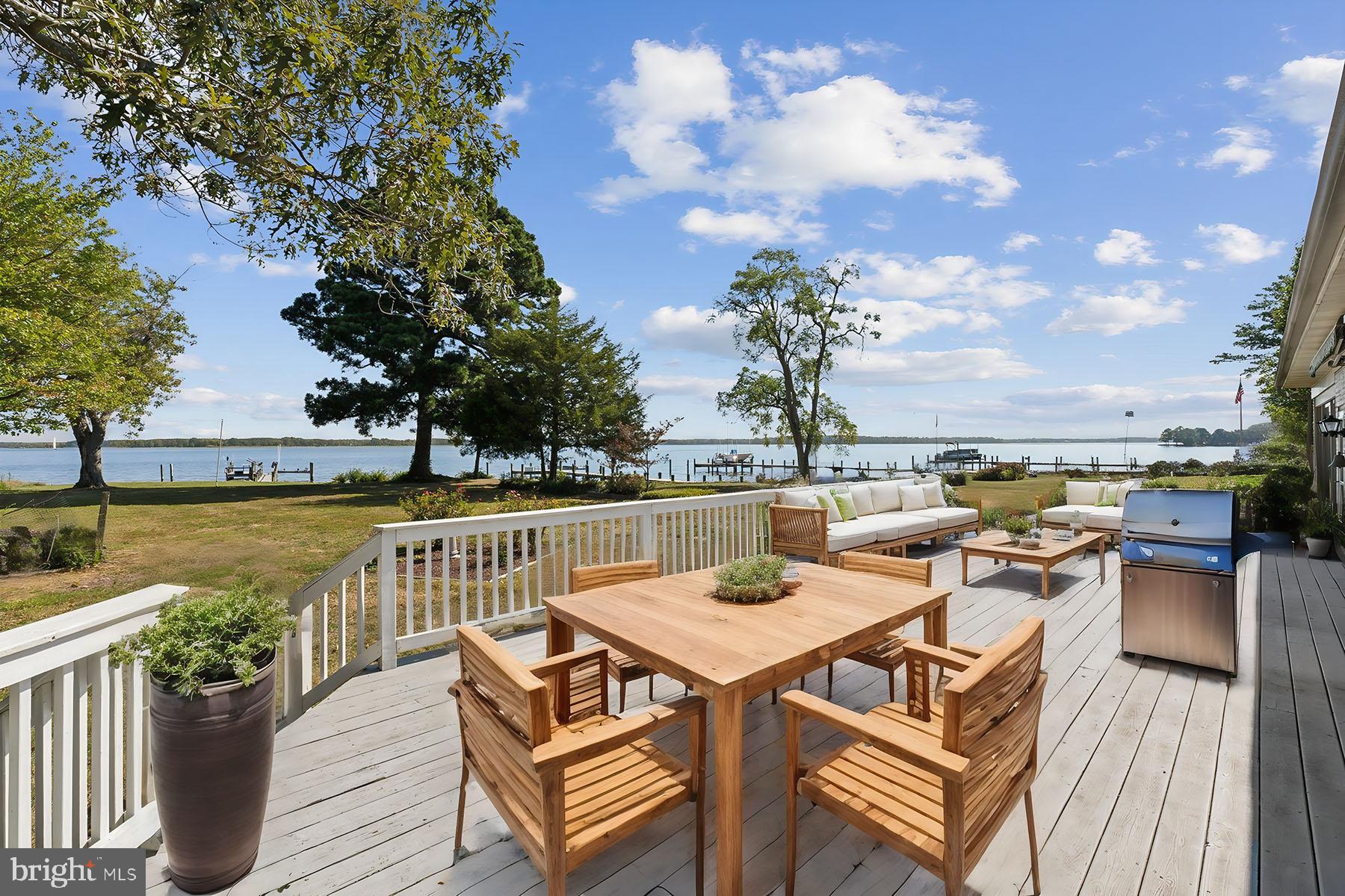 RIO VISTA - Residential