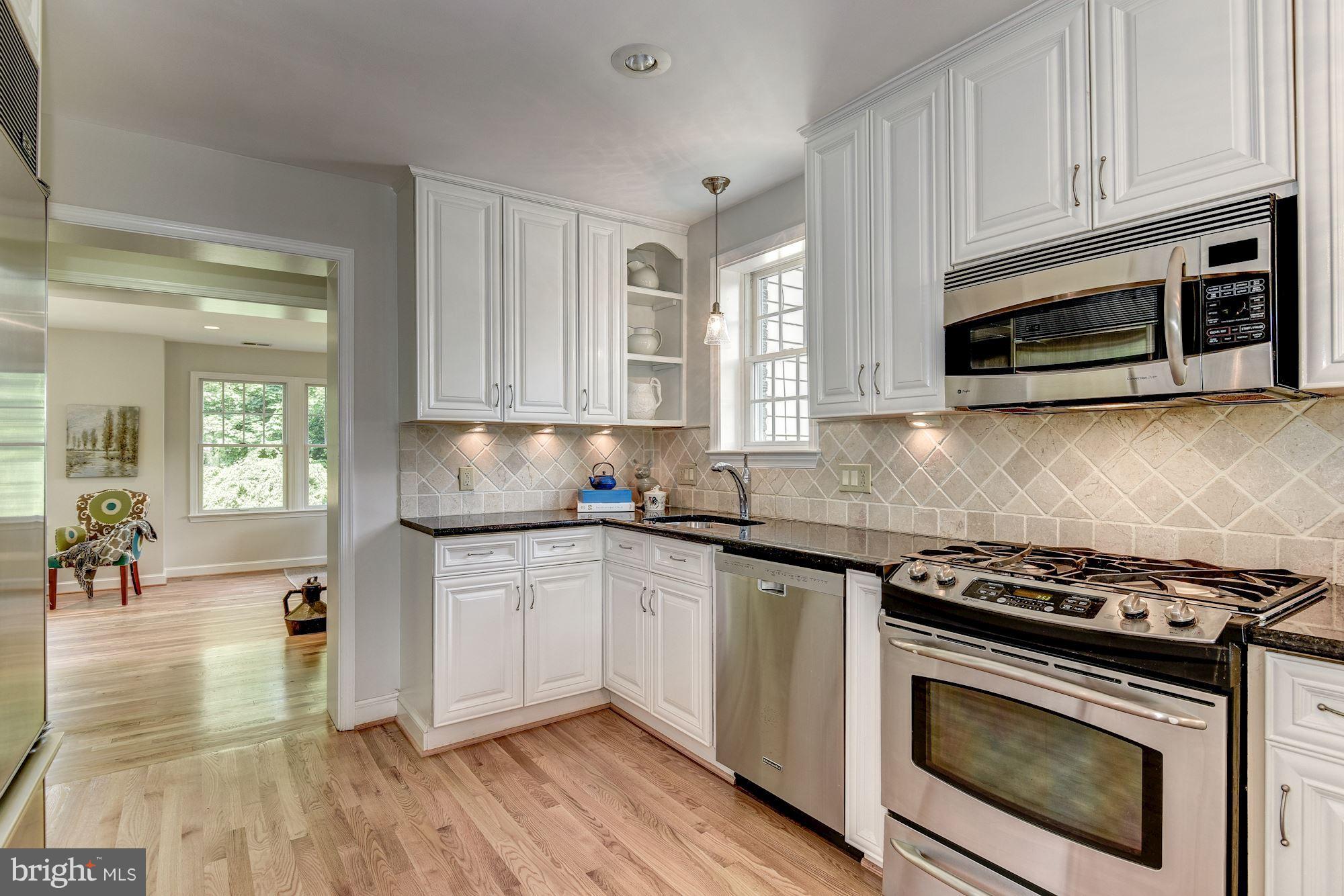 LEEWAY HEIGHTS - Residential