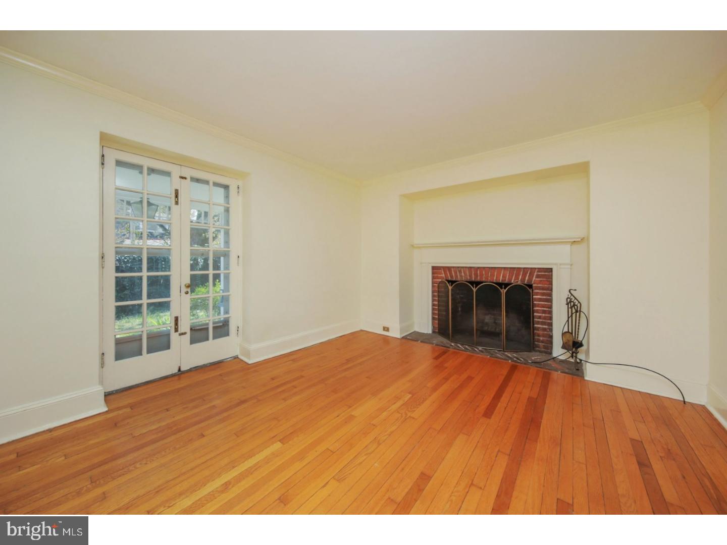 CHESTNUT HILL - Residential Lease