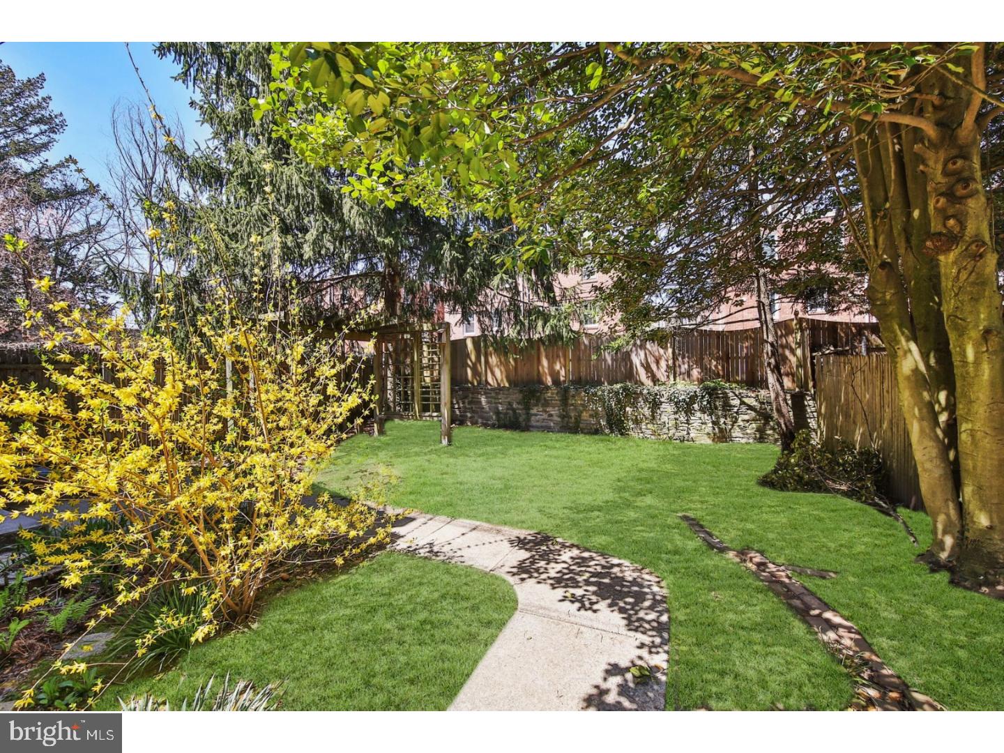 CHESTNUT HILL - Residential Lease